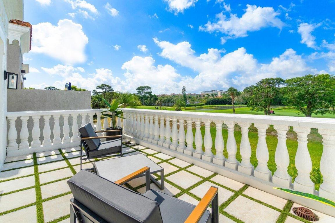 350 E Royal Palm Road