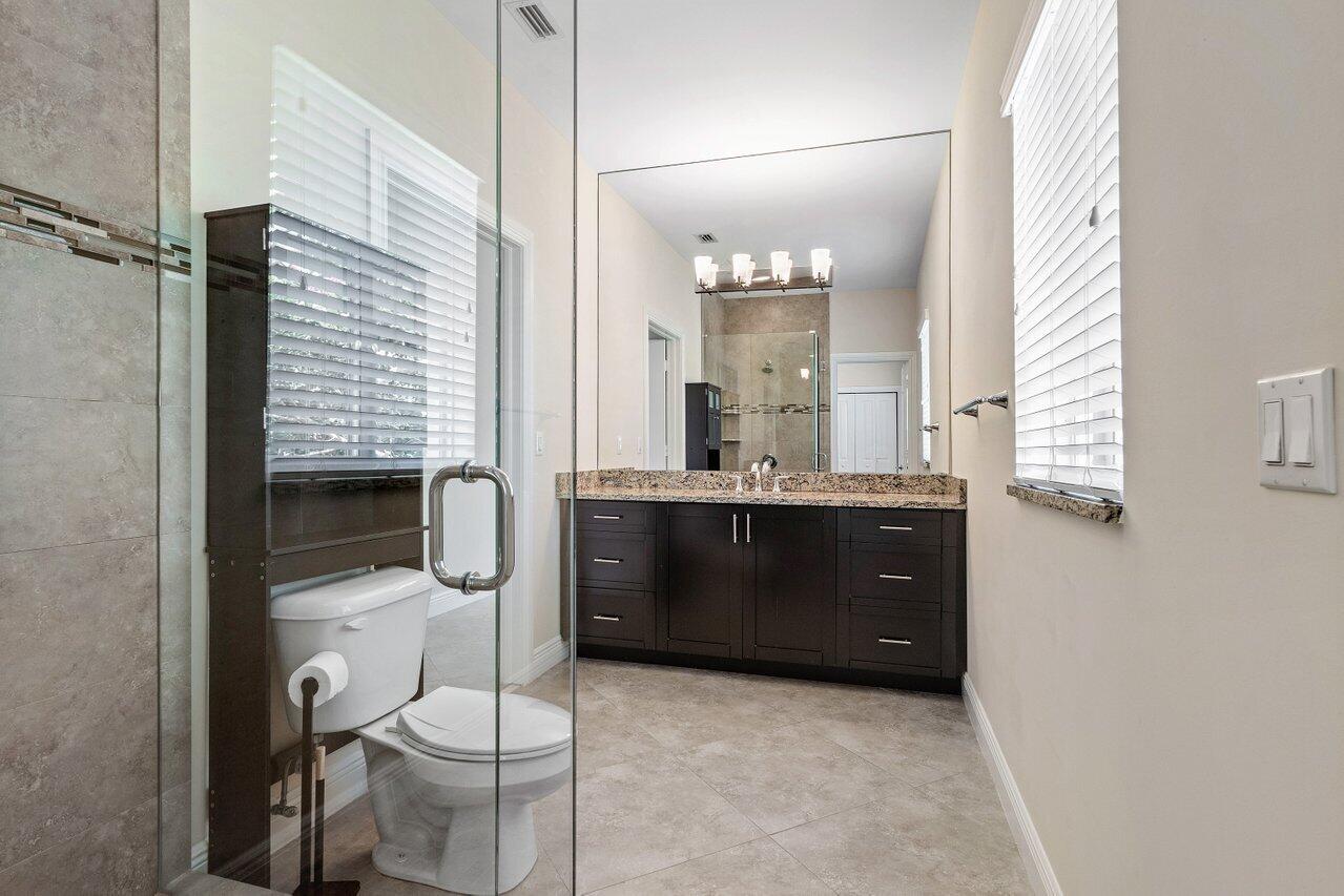 1500 SW 5th Avenue