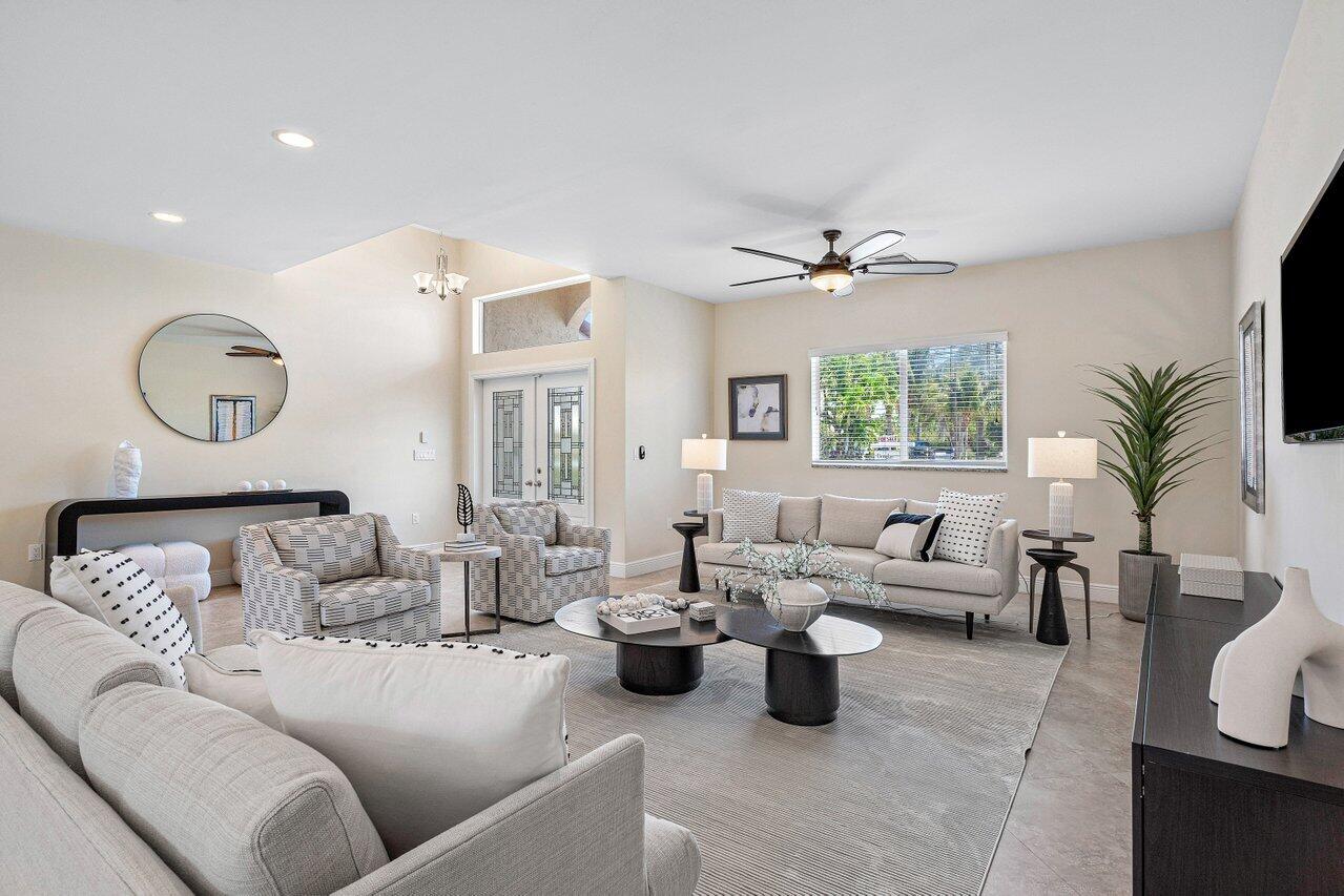 1500 SW 5th Avenue