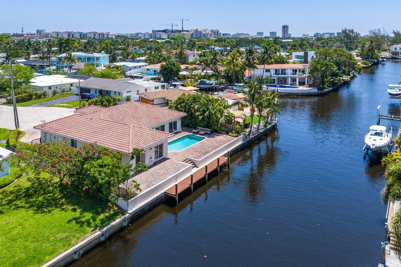 1500 SW 5th Avenue