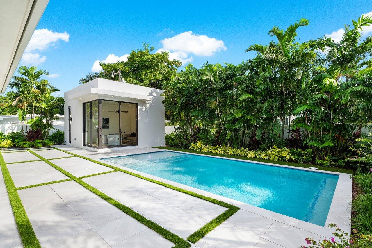 400 NE 4th Street