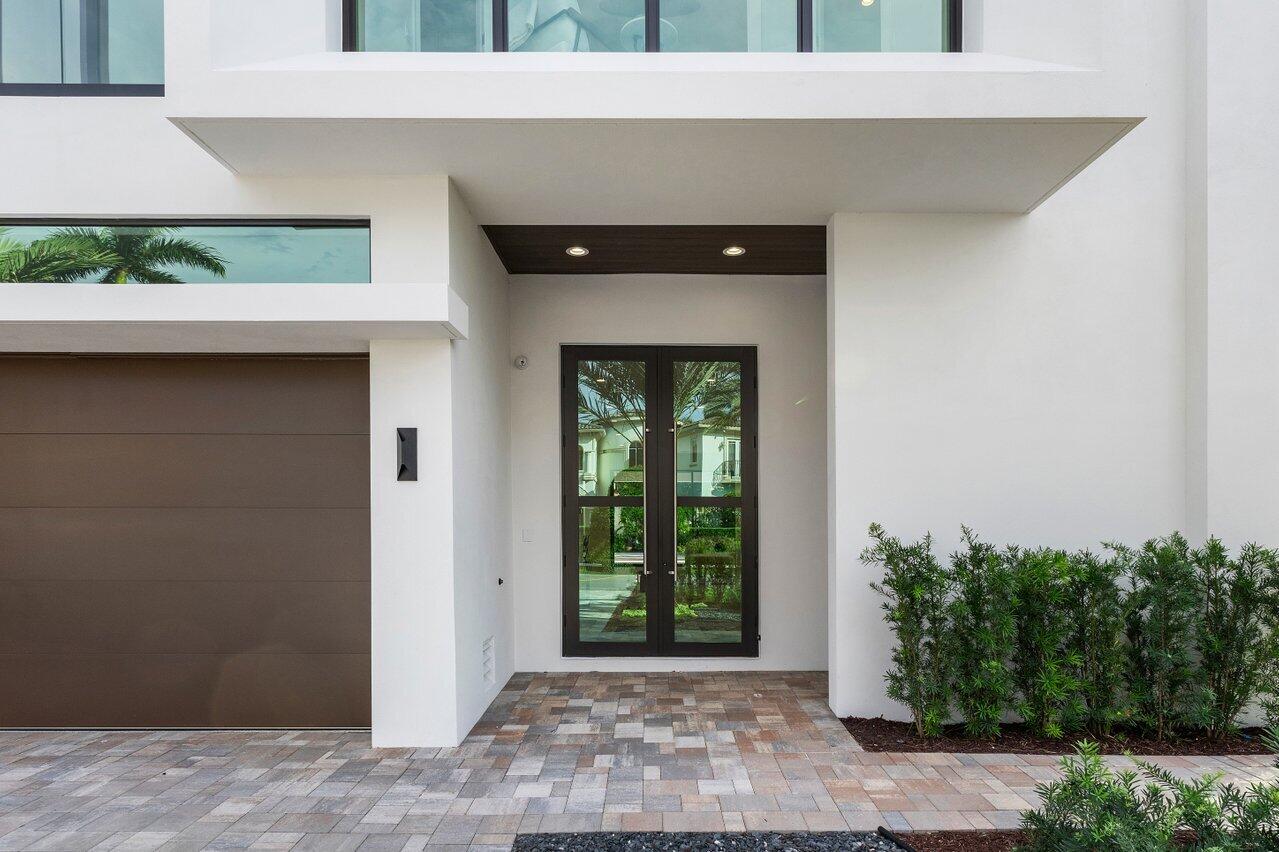 400 NE 4th Street