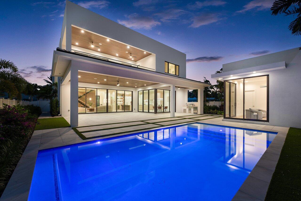 400 NE 4th Street