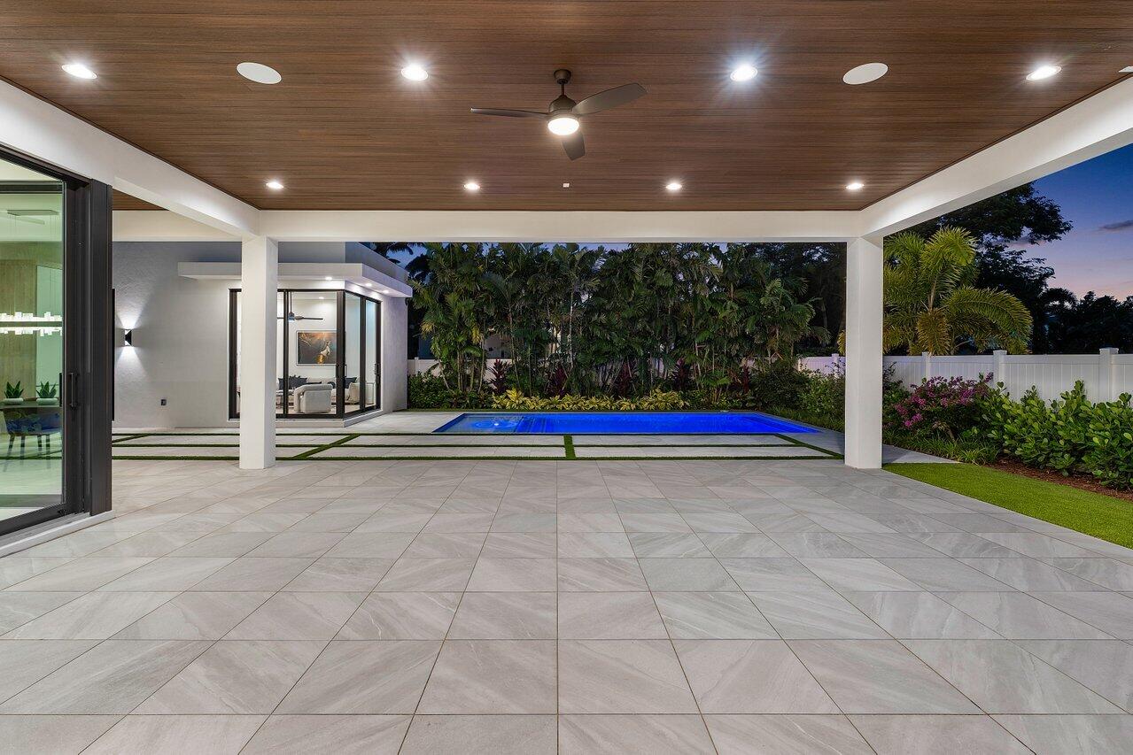 400 NE 4th Street