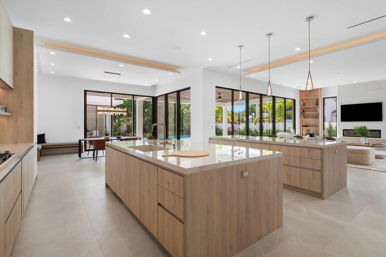 400 NE 4th Street