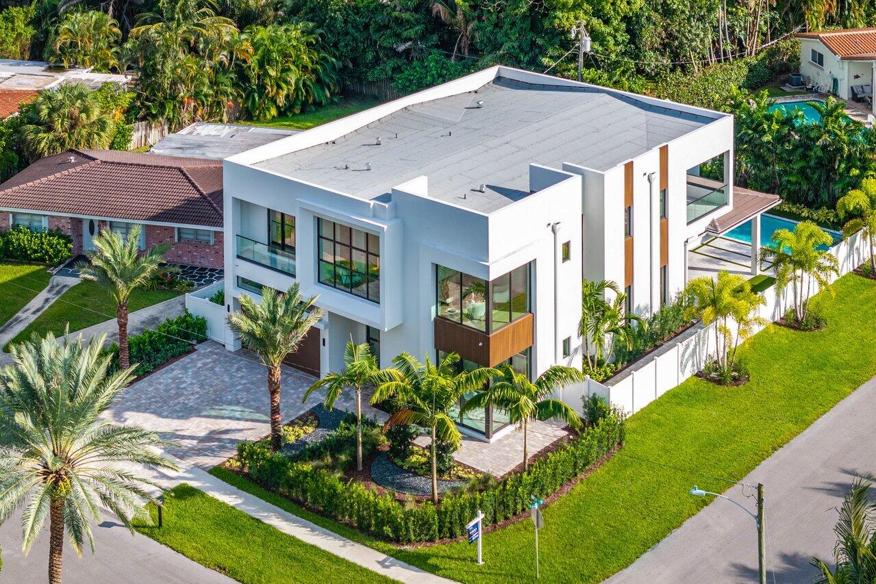 400 NE 4th Street