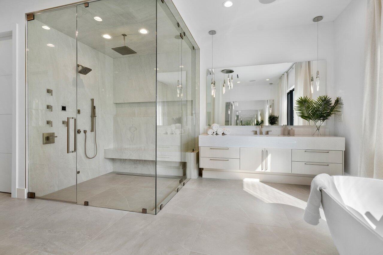 400 NE 4th Street