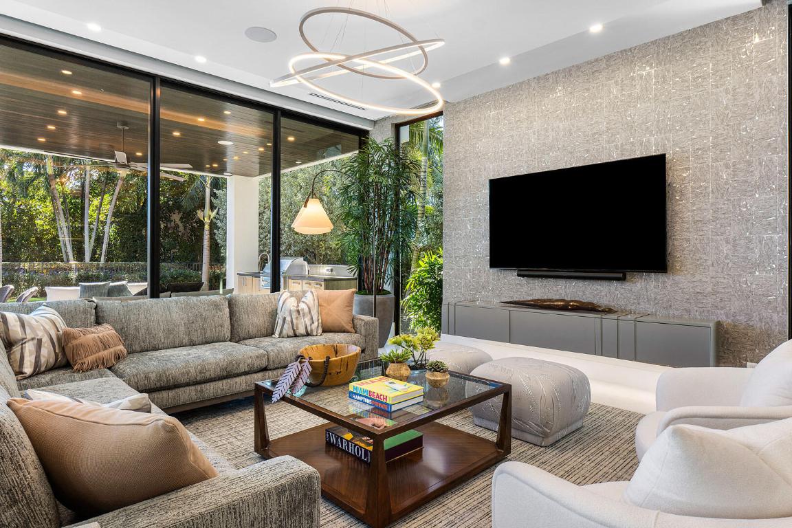 1758 Sabal Palm Drive