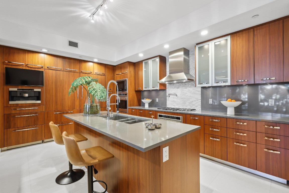 1000 S Ocean Boulevard 309