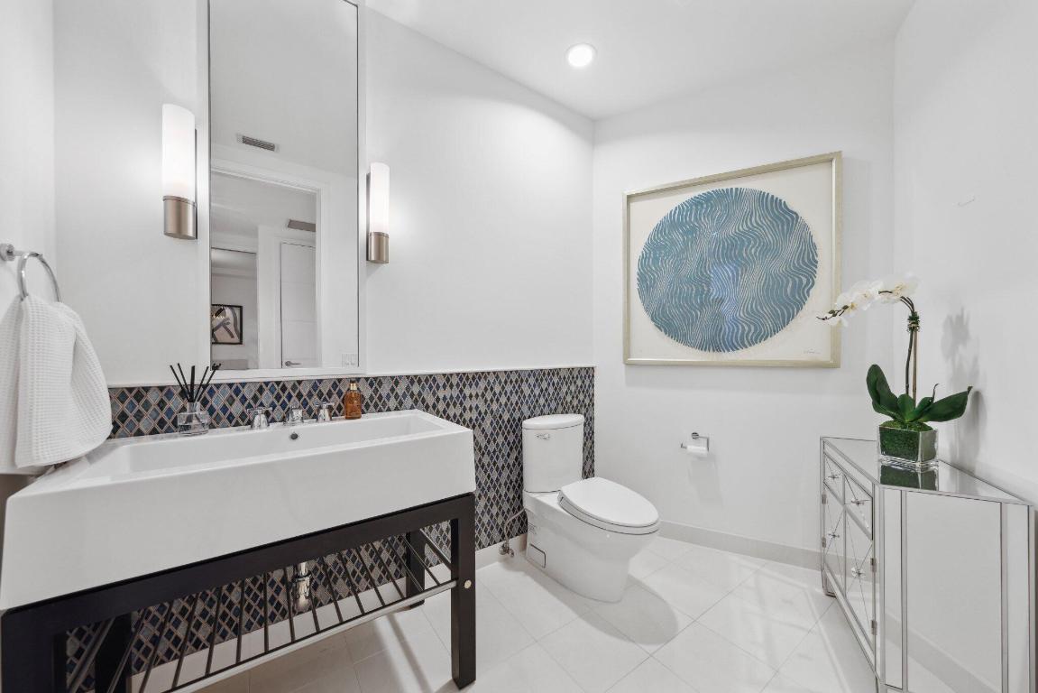 1000 S Ocean Boulevard 309