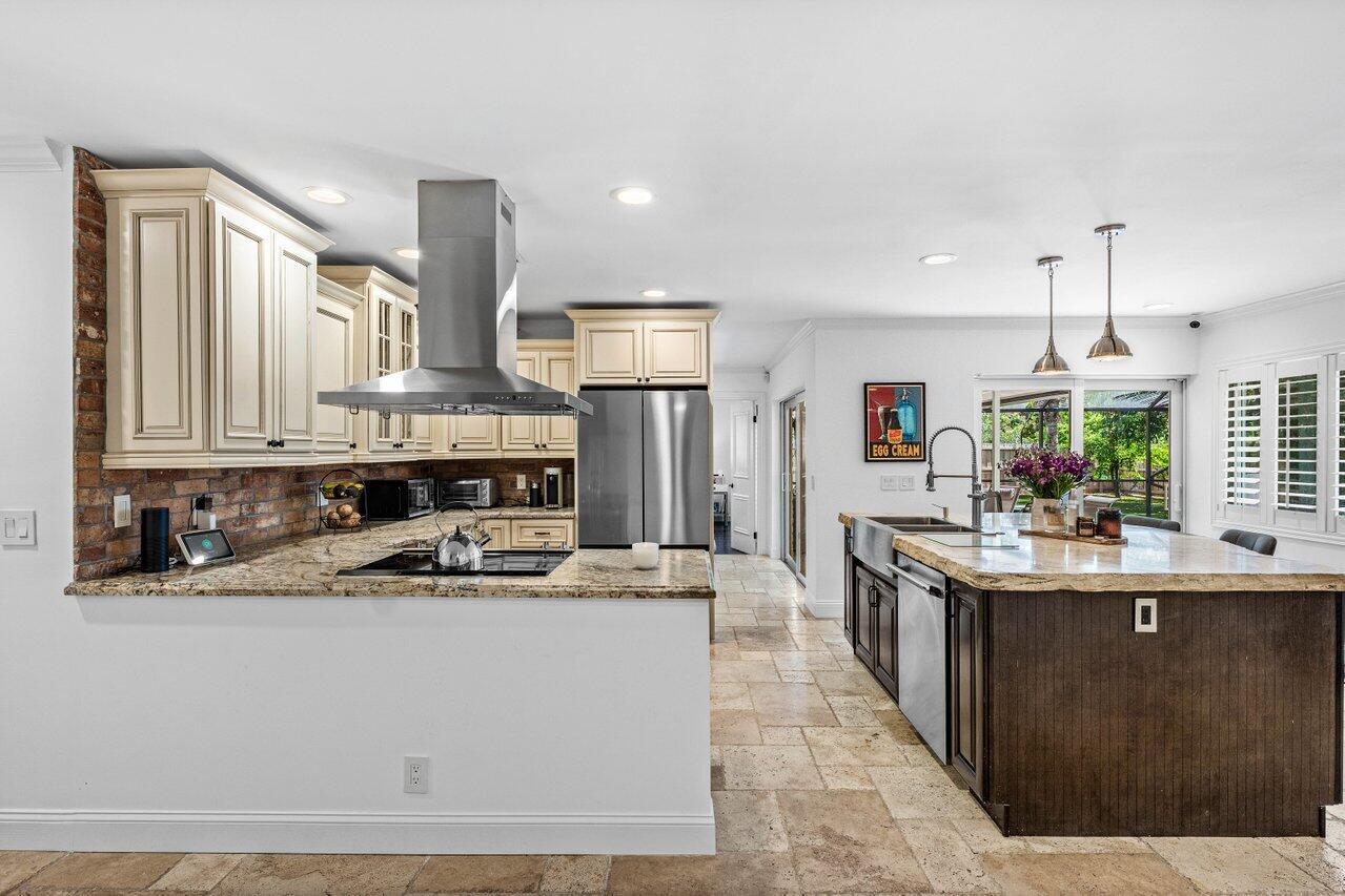 21786 Banyanwood Road