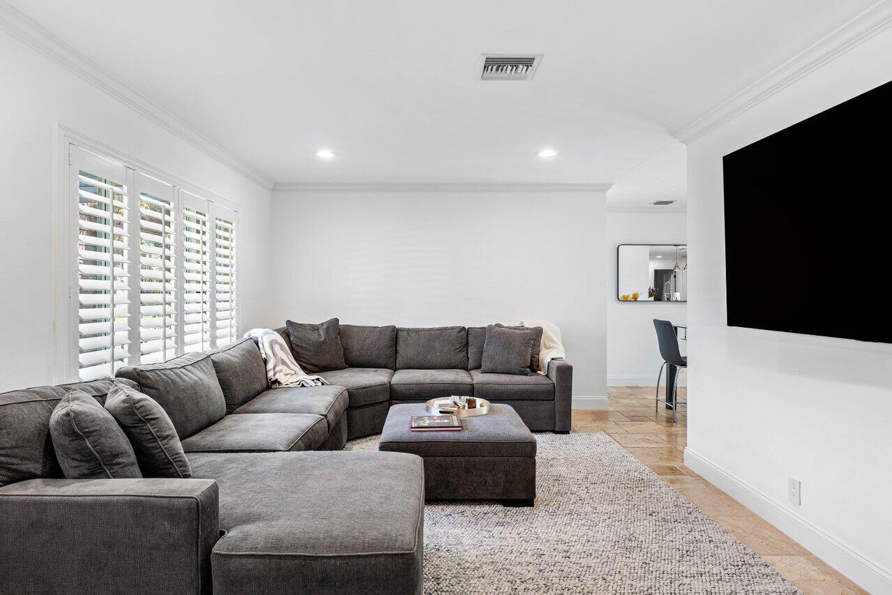 21786 Banyanwood Road