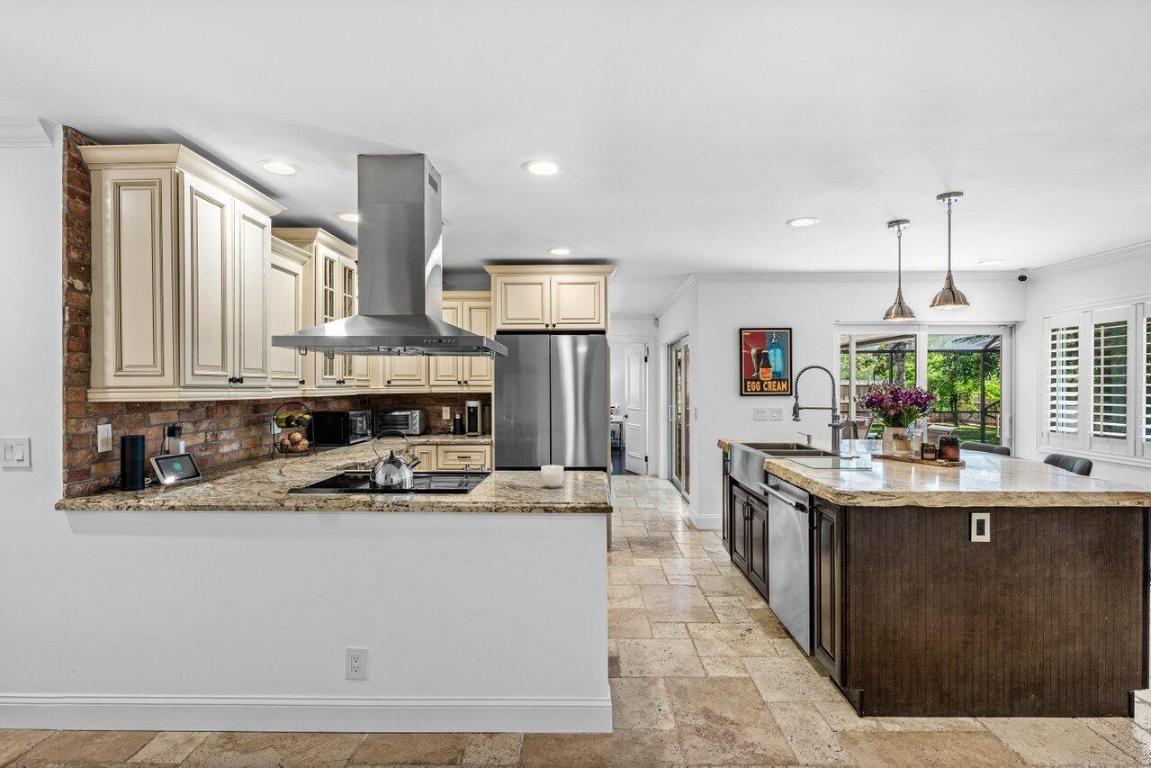 21786 Banyanwood Road