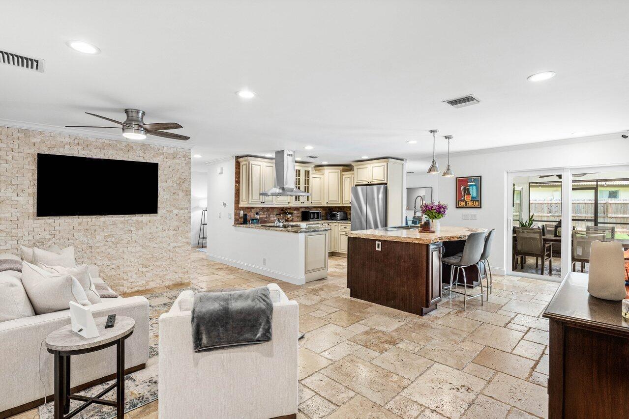 21786 Banyanwood Road