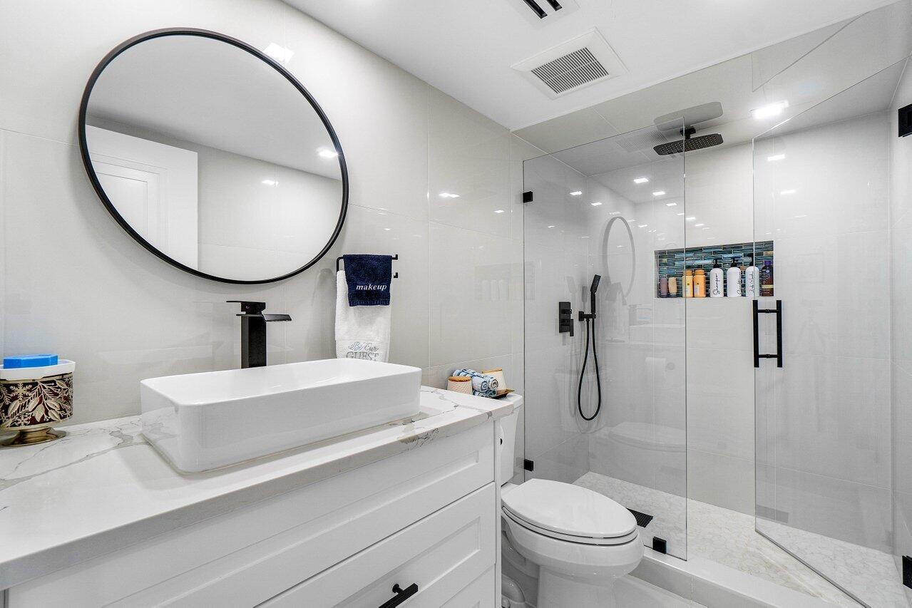 875 E Camino Real 3e