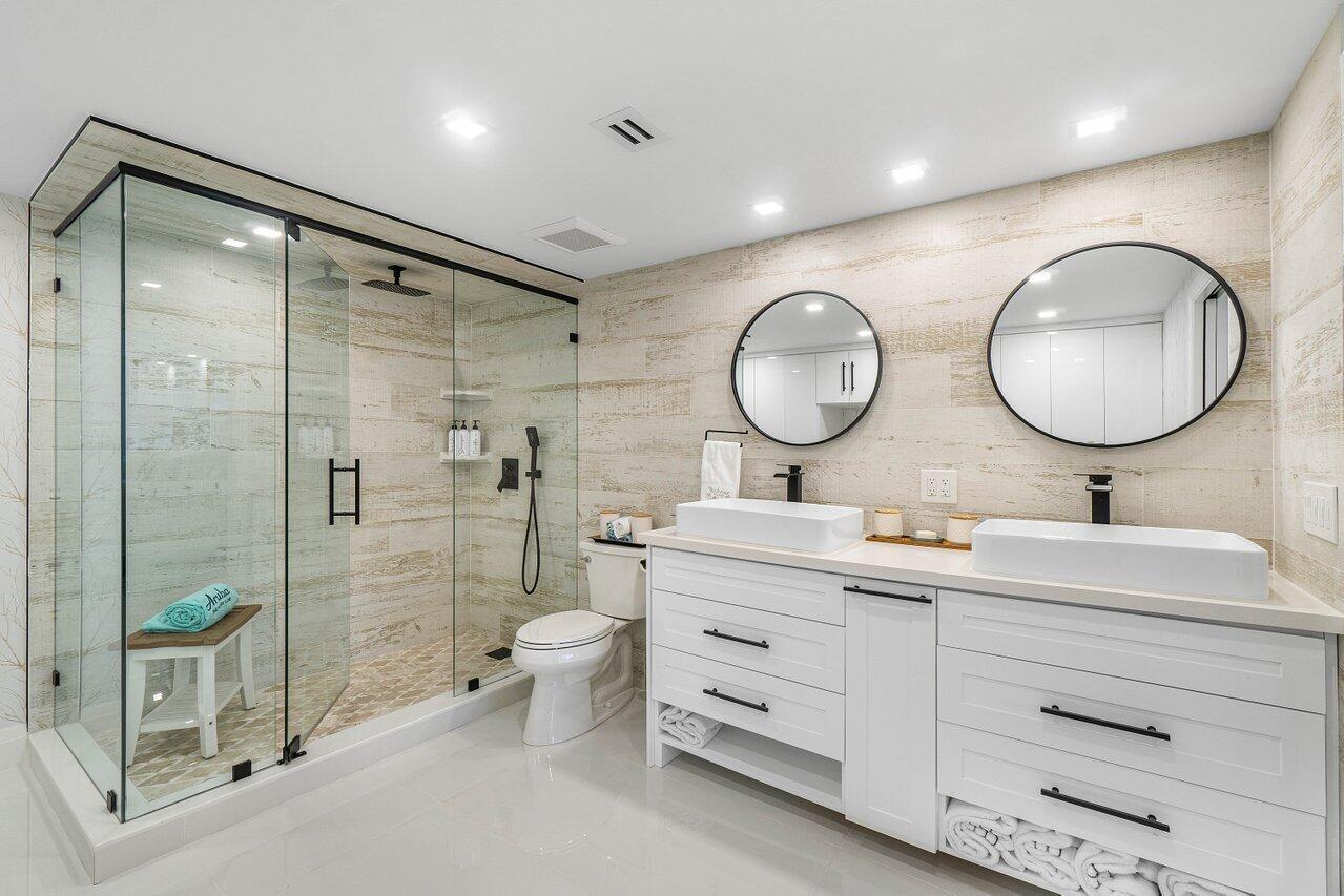 875 E Camino Real 3e