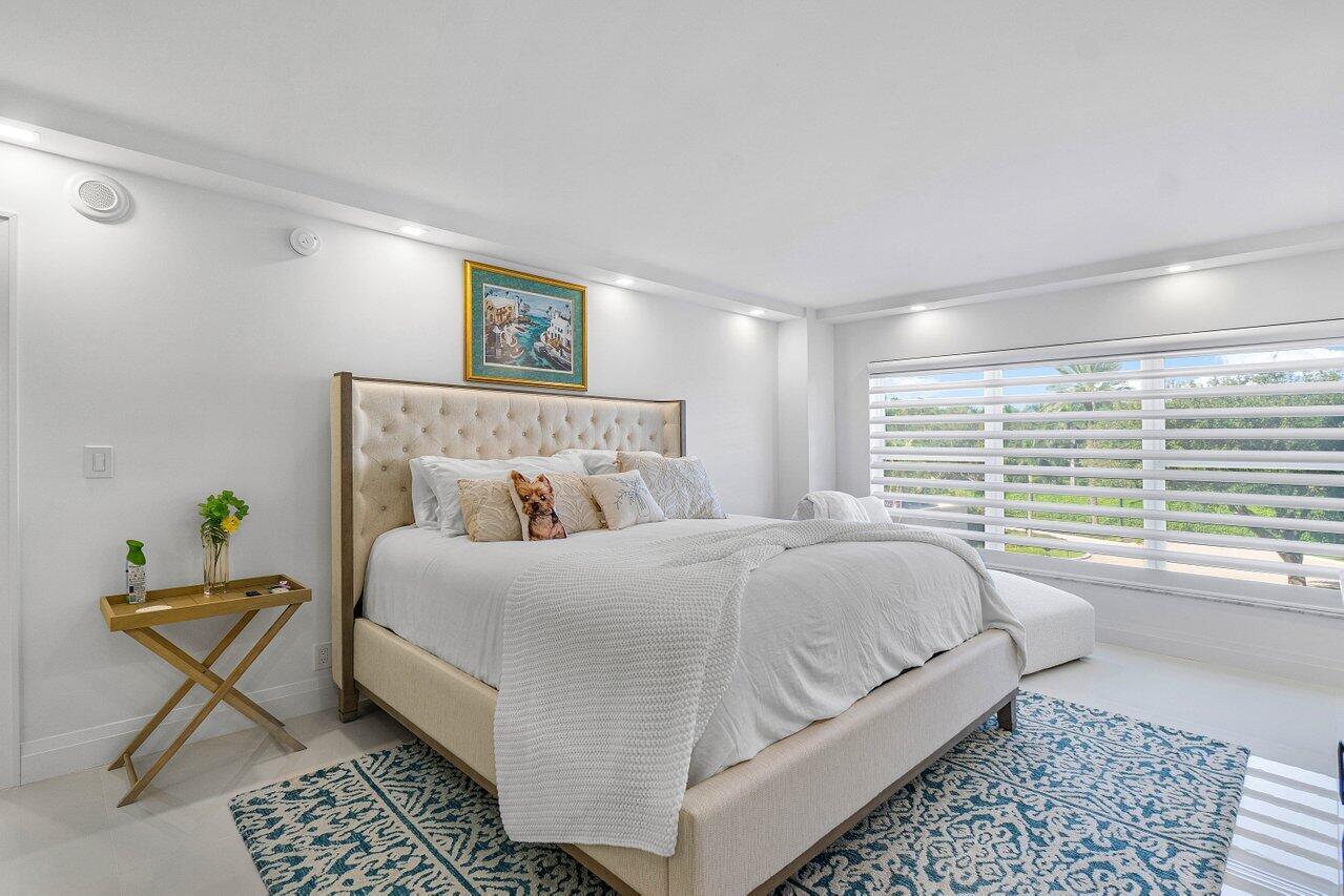 875 E Camino Real 3e