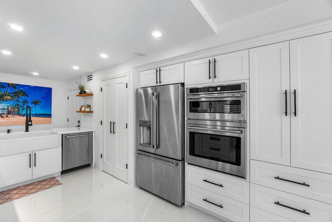 875 E Camino Real 3e