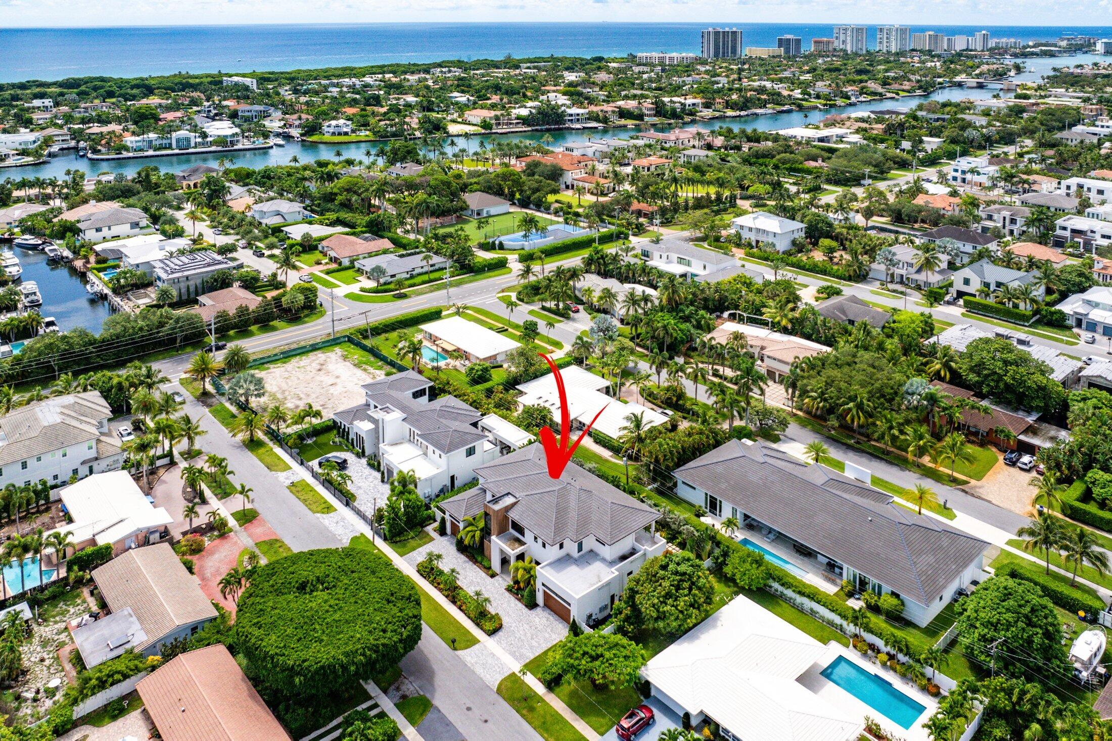 450 NE 10th Street