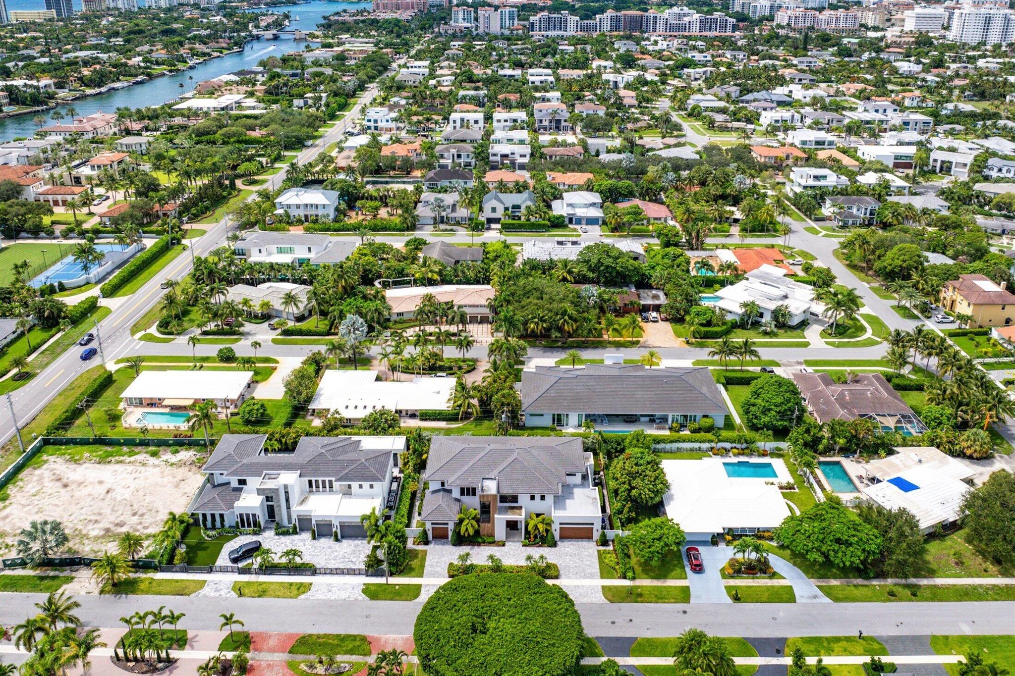 450 NE 10th Street