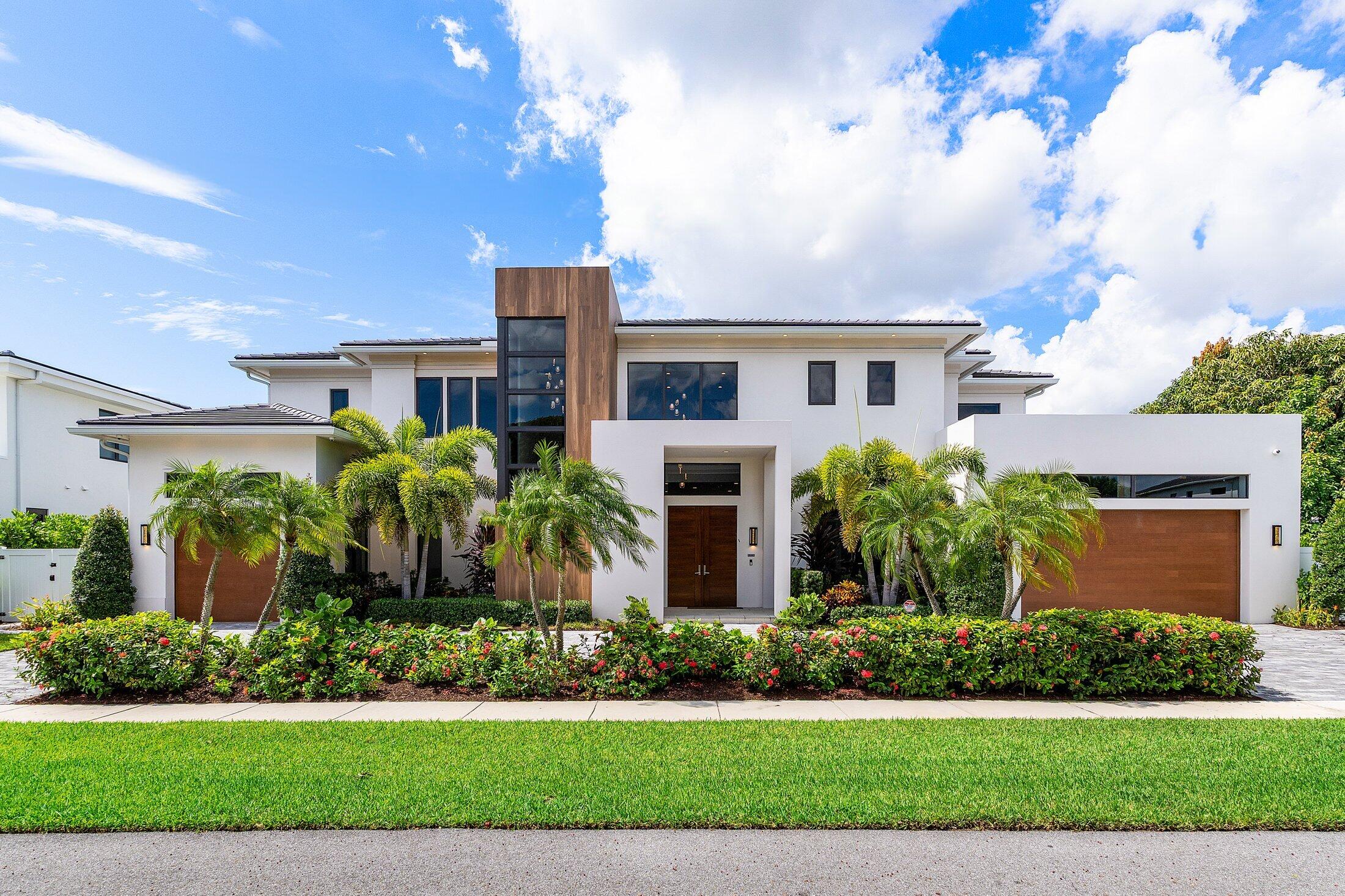 450 NE 10th Street