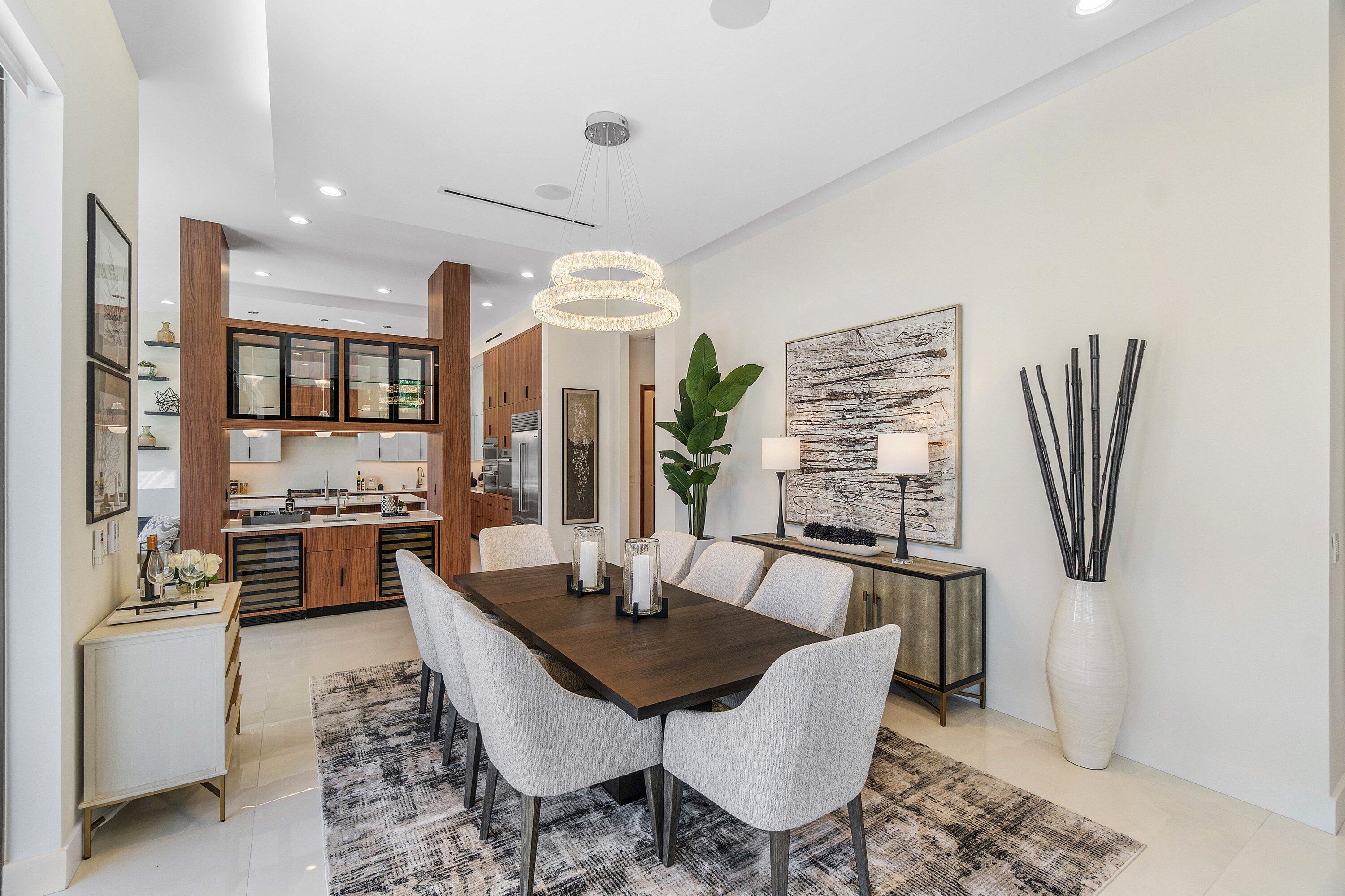 450 NE 10th Street