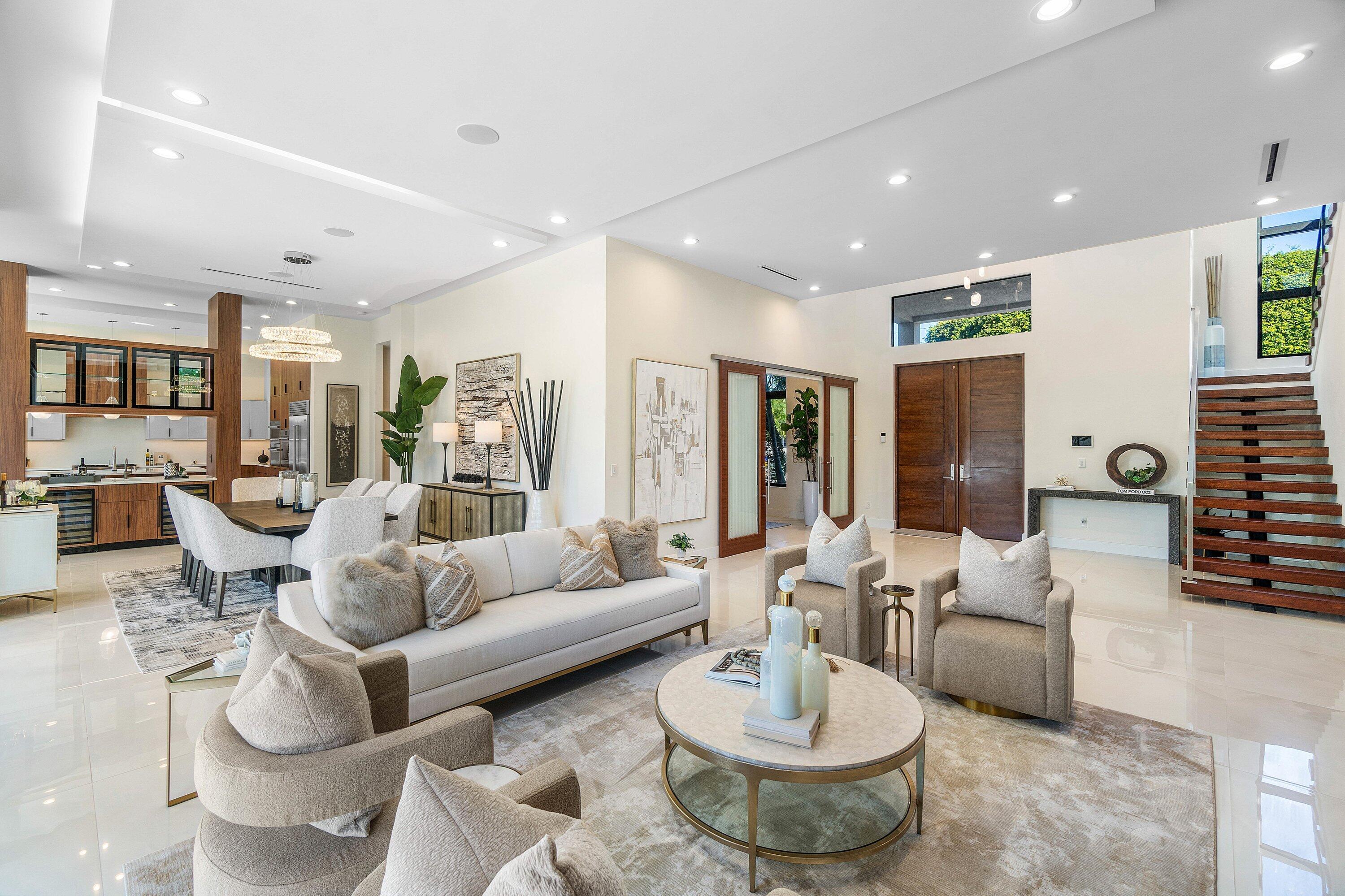 450 NE 10th Street