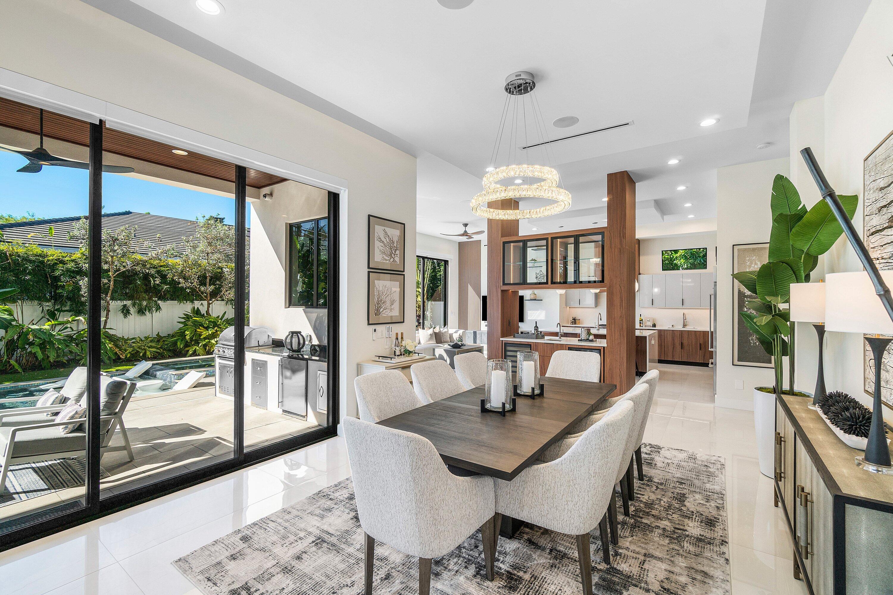 450 NE 10th Street