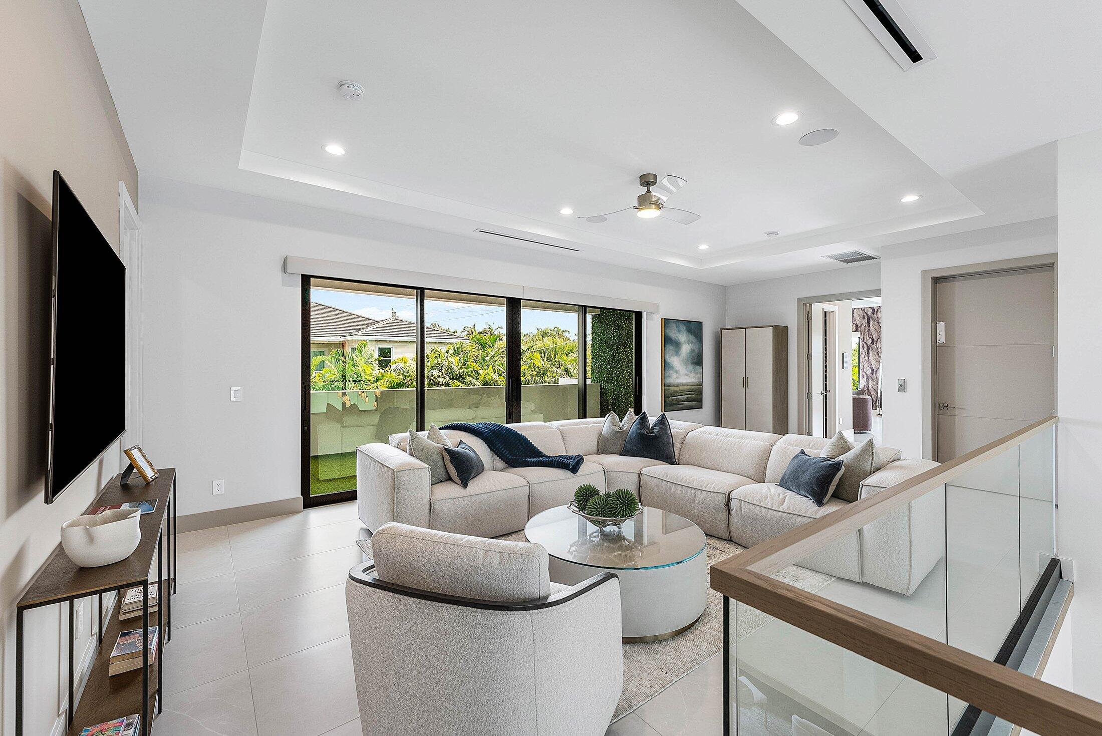 499 NE 4th Street