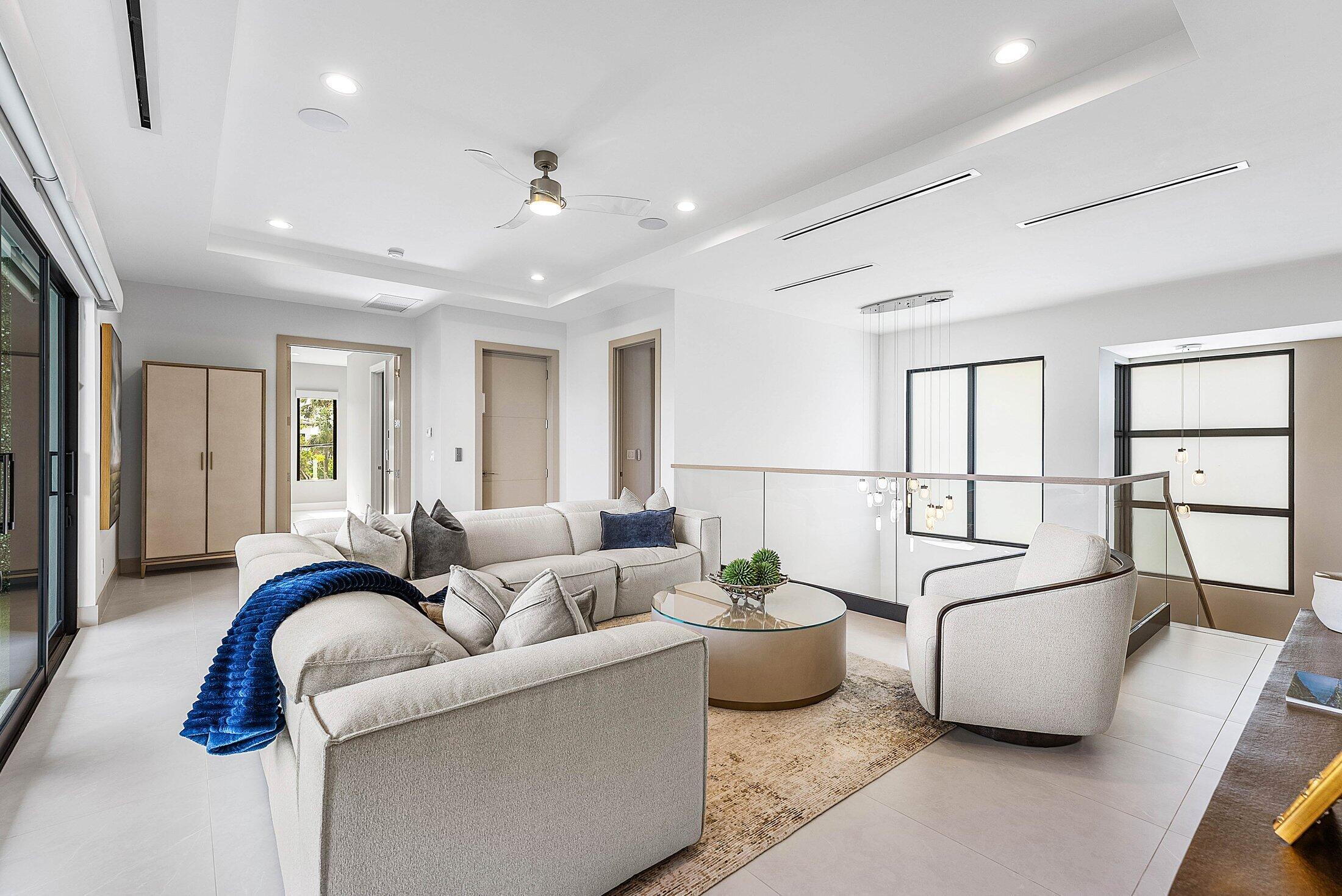 499 NE 4th Street
