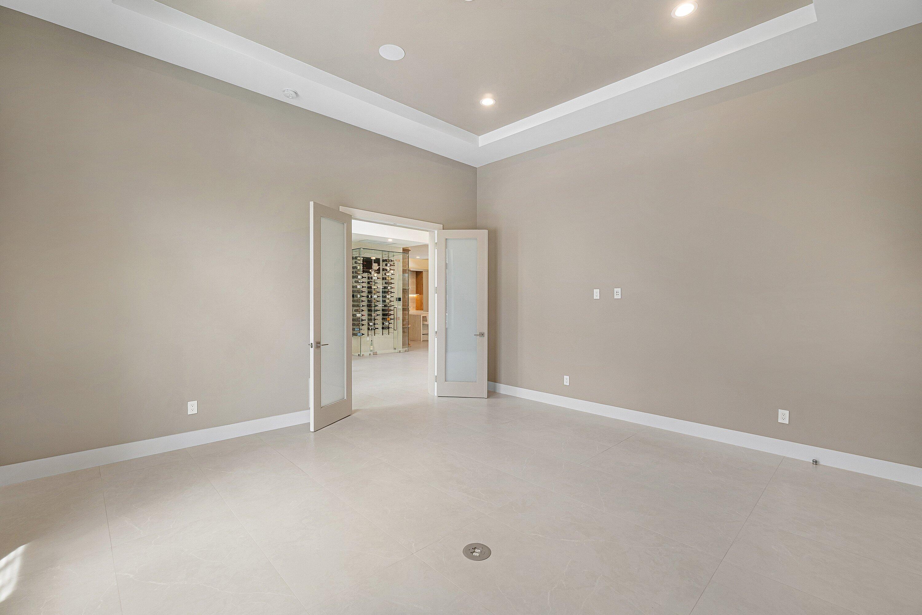 499 NE 4th Street