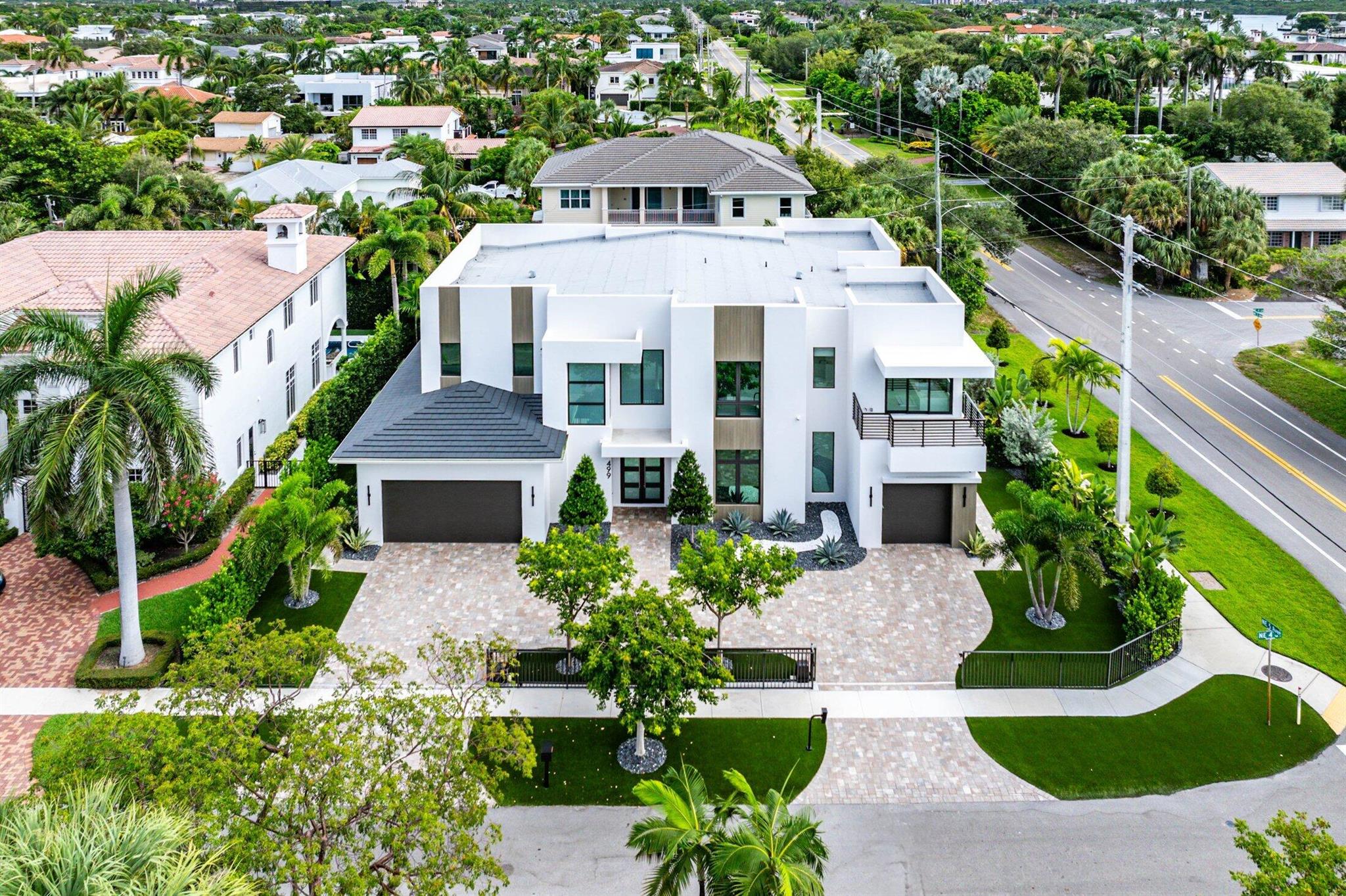 499 NE 4th Street