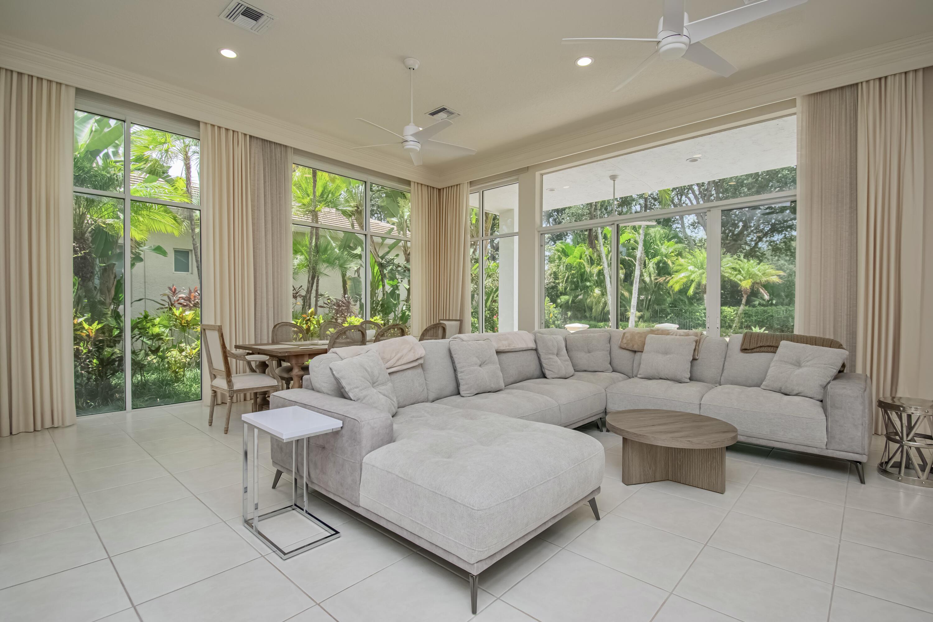 7837 Villa D Este Way