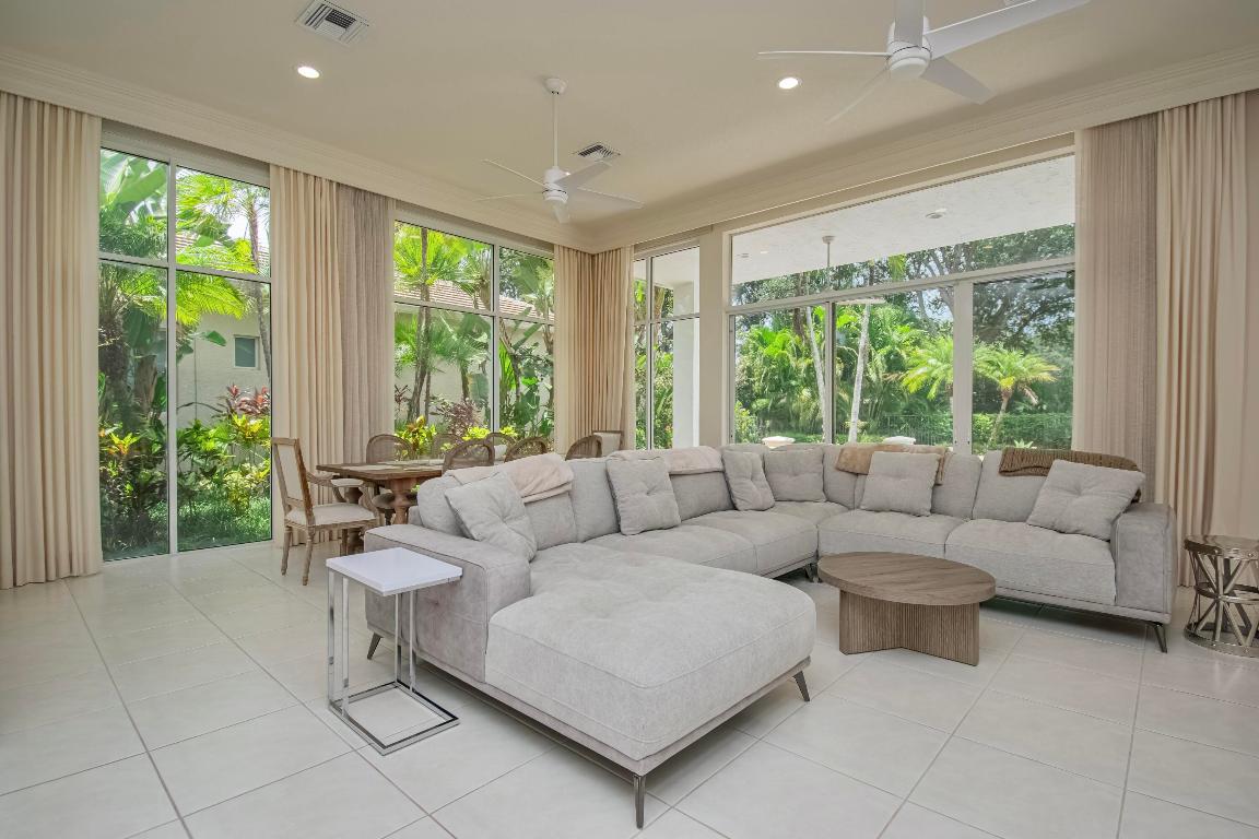 7837 Villa D Este Way