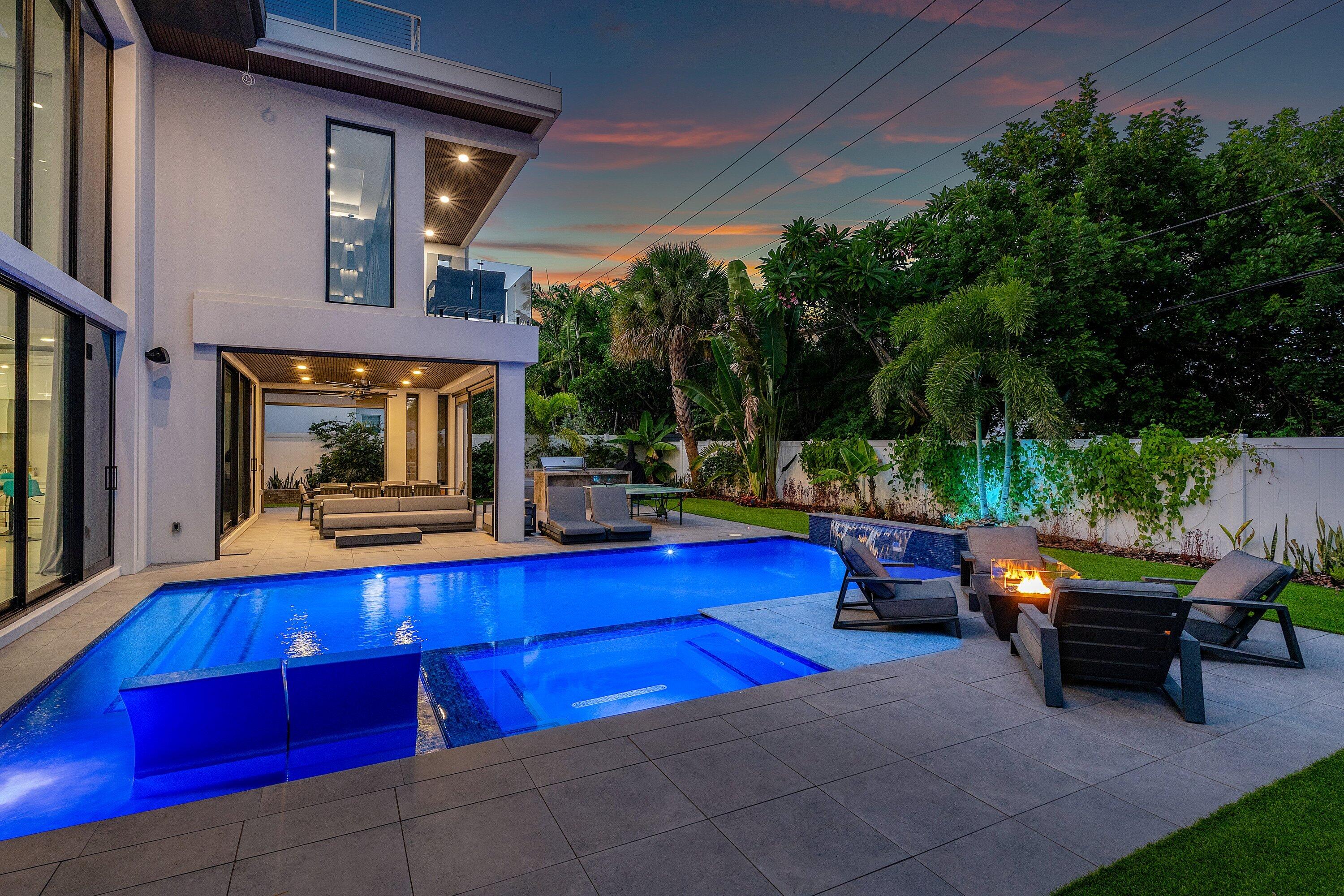 245 NE 6th Court