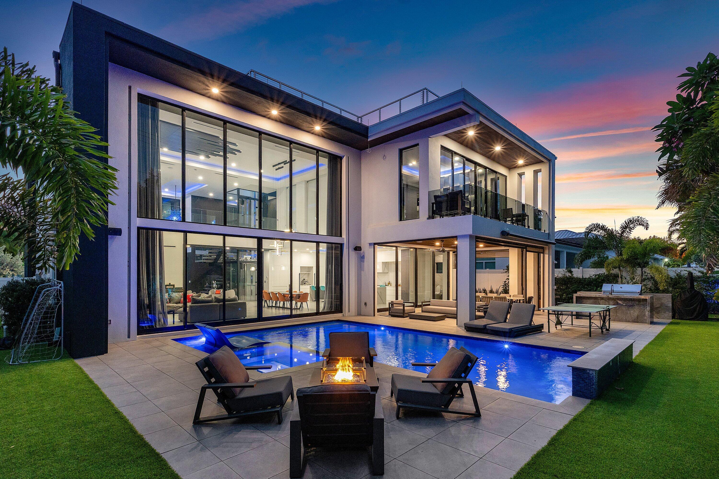 245 NE 6th Court