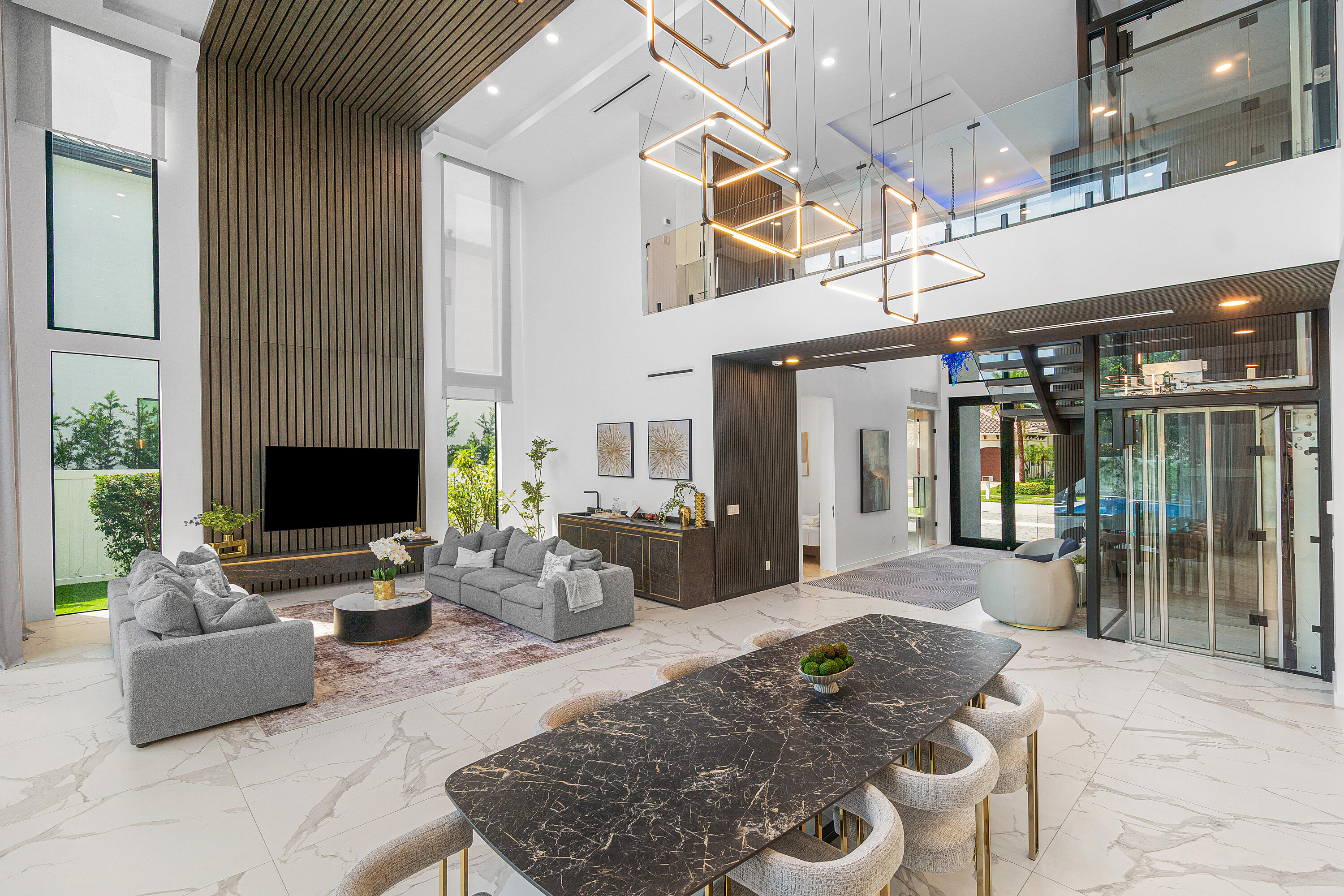 245 NE 6th Court