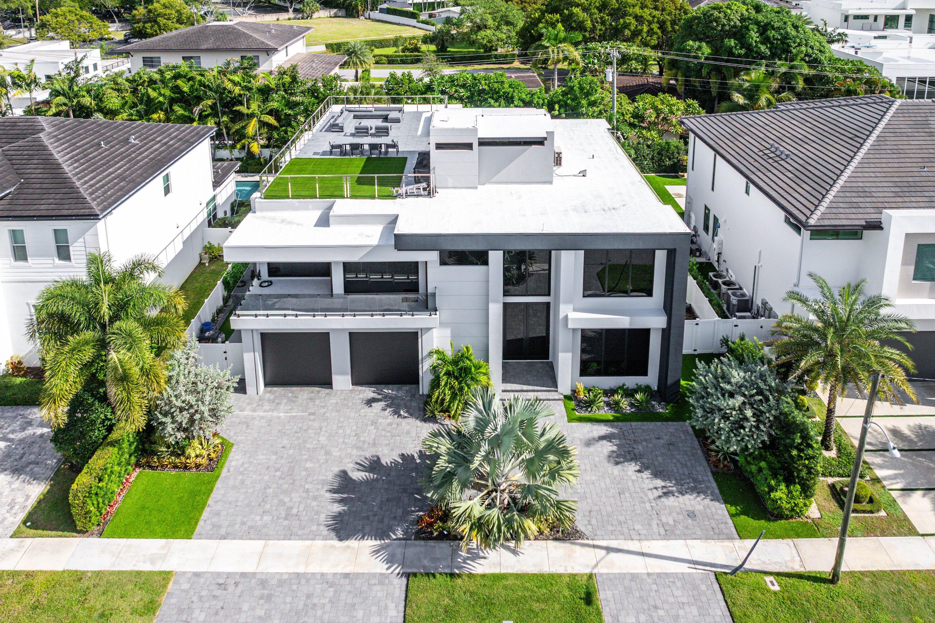 245 NE 6th Court