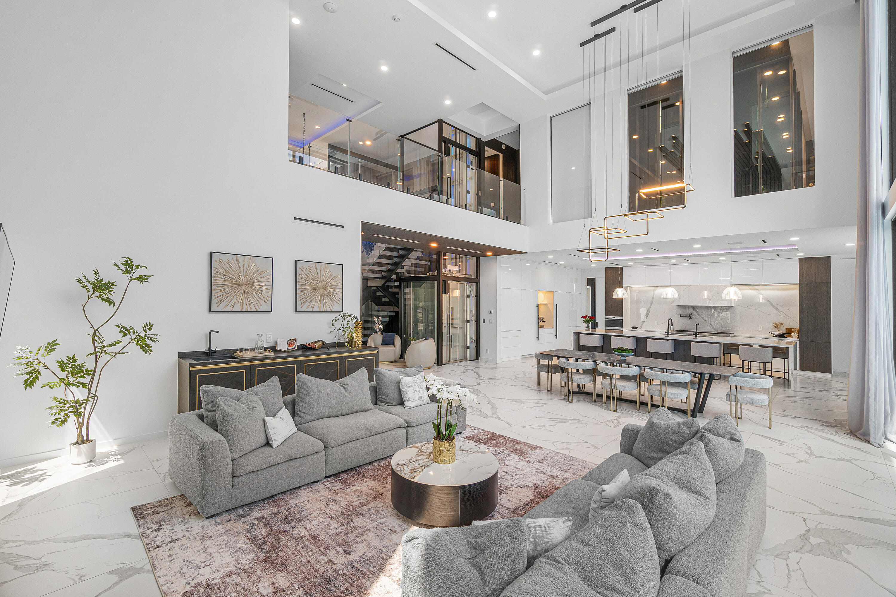 245 NE 6th Court