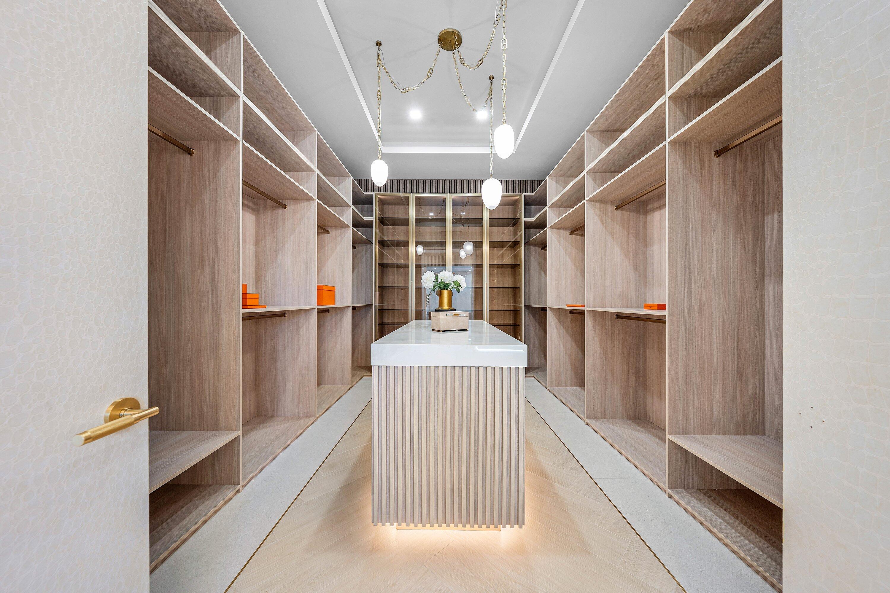 1831 Sabal Palm Drive