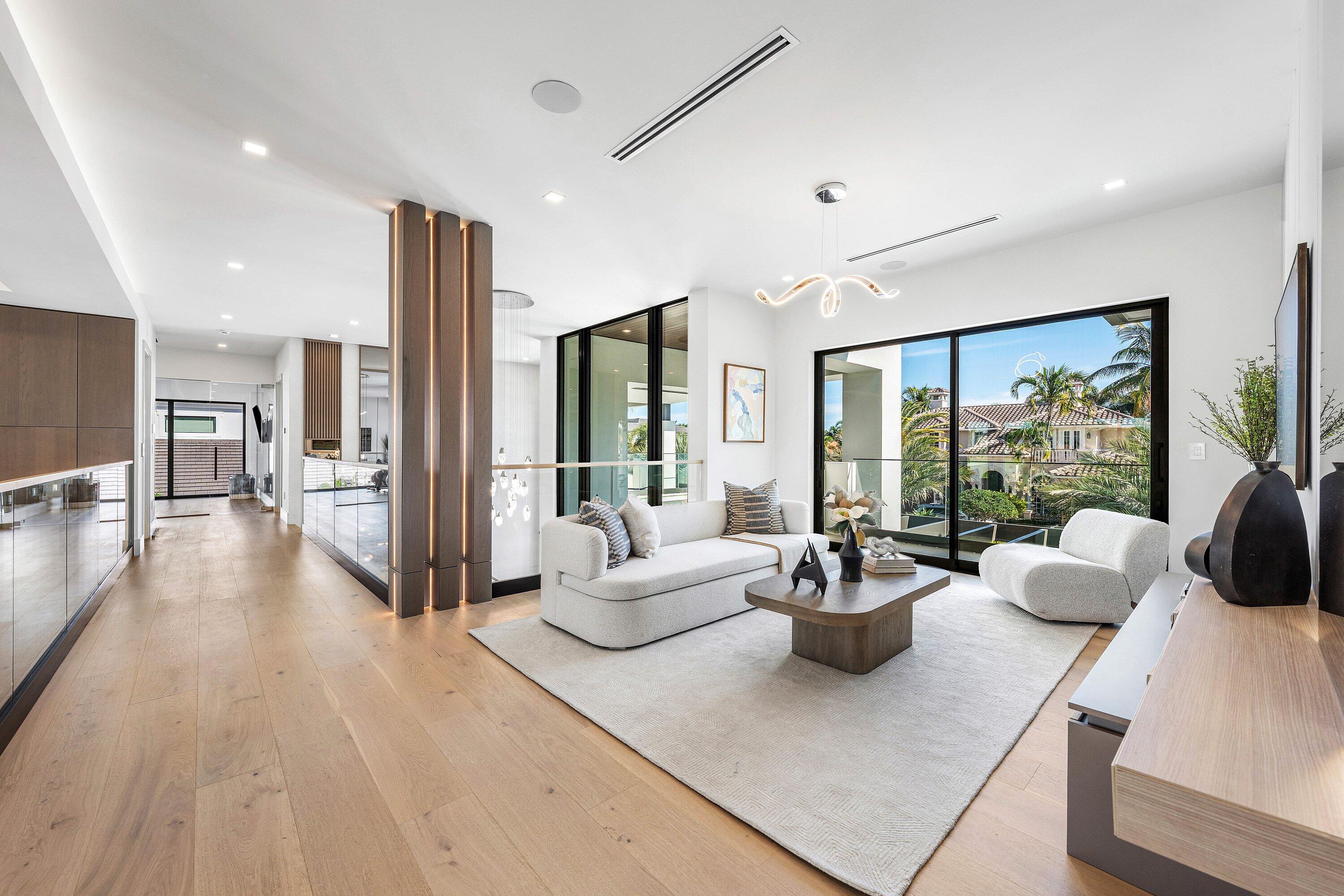 1831 Sabal Palm Drive