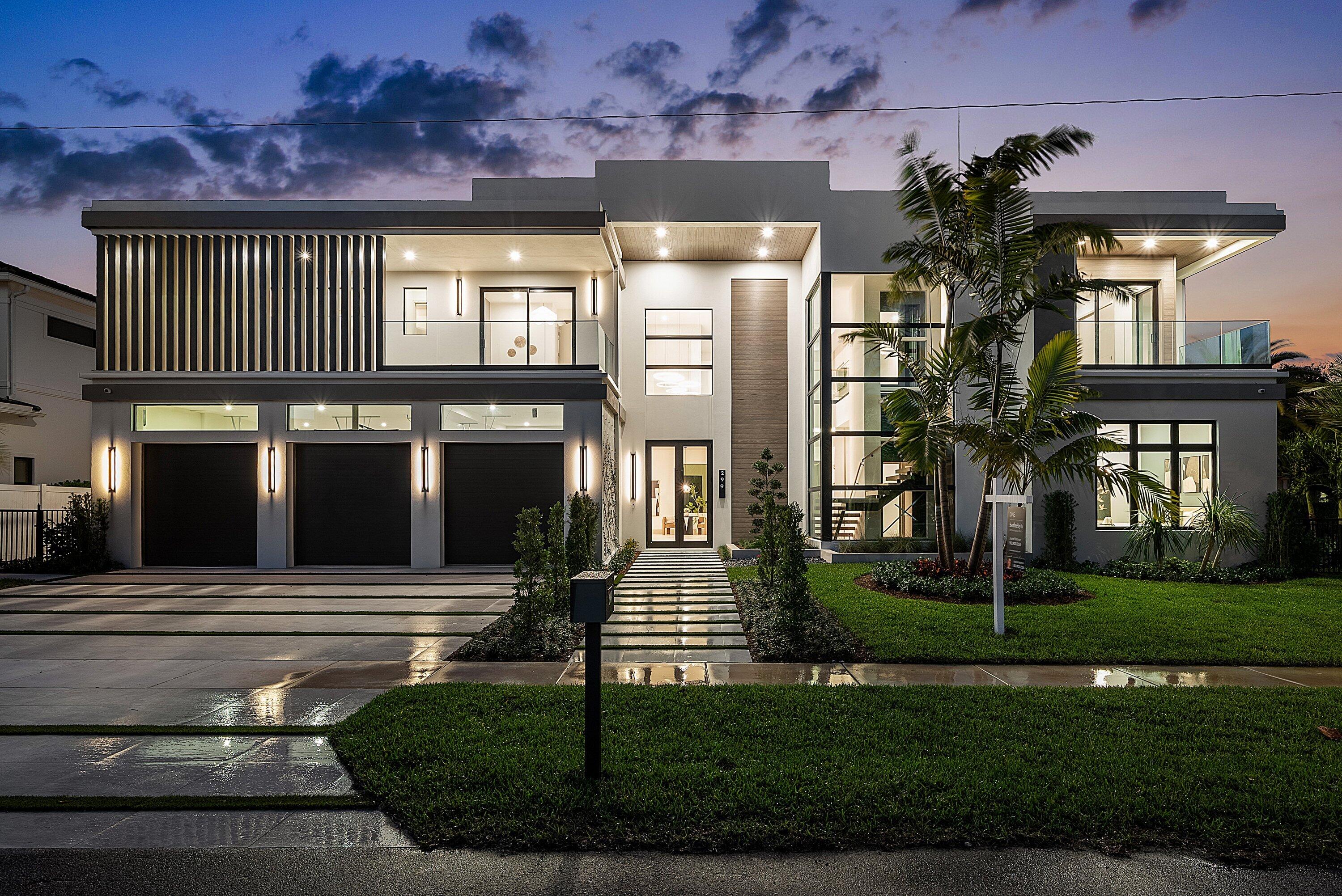 299 NE 7th Street