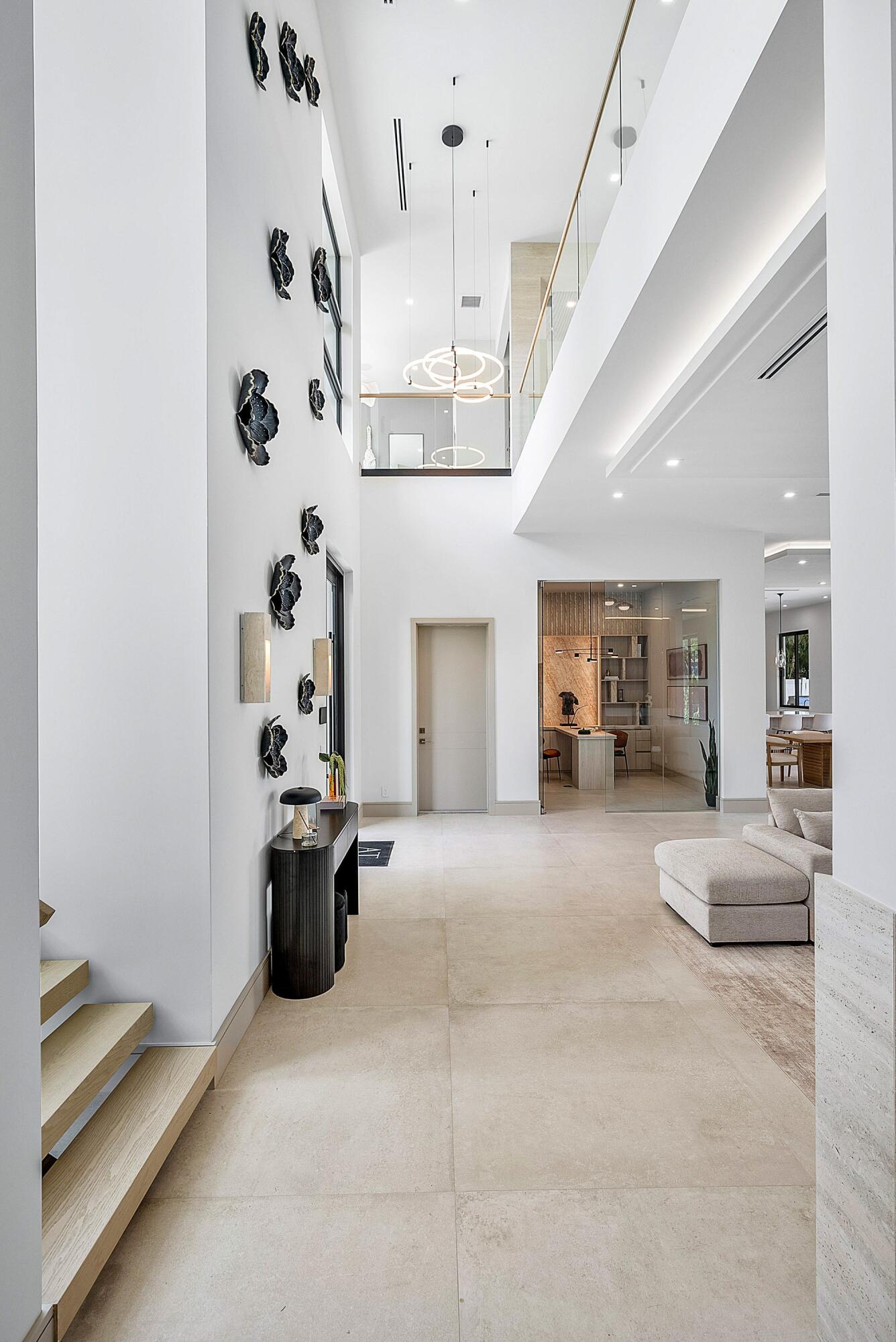 299 NE 7th Street