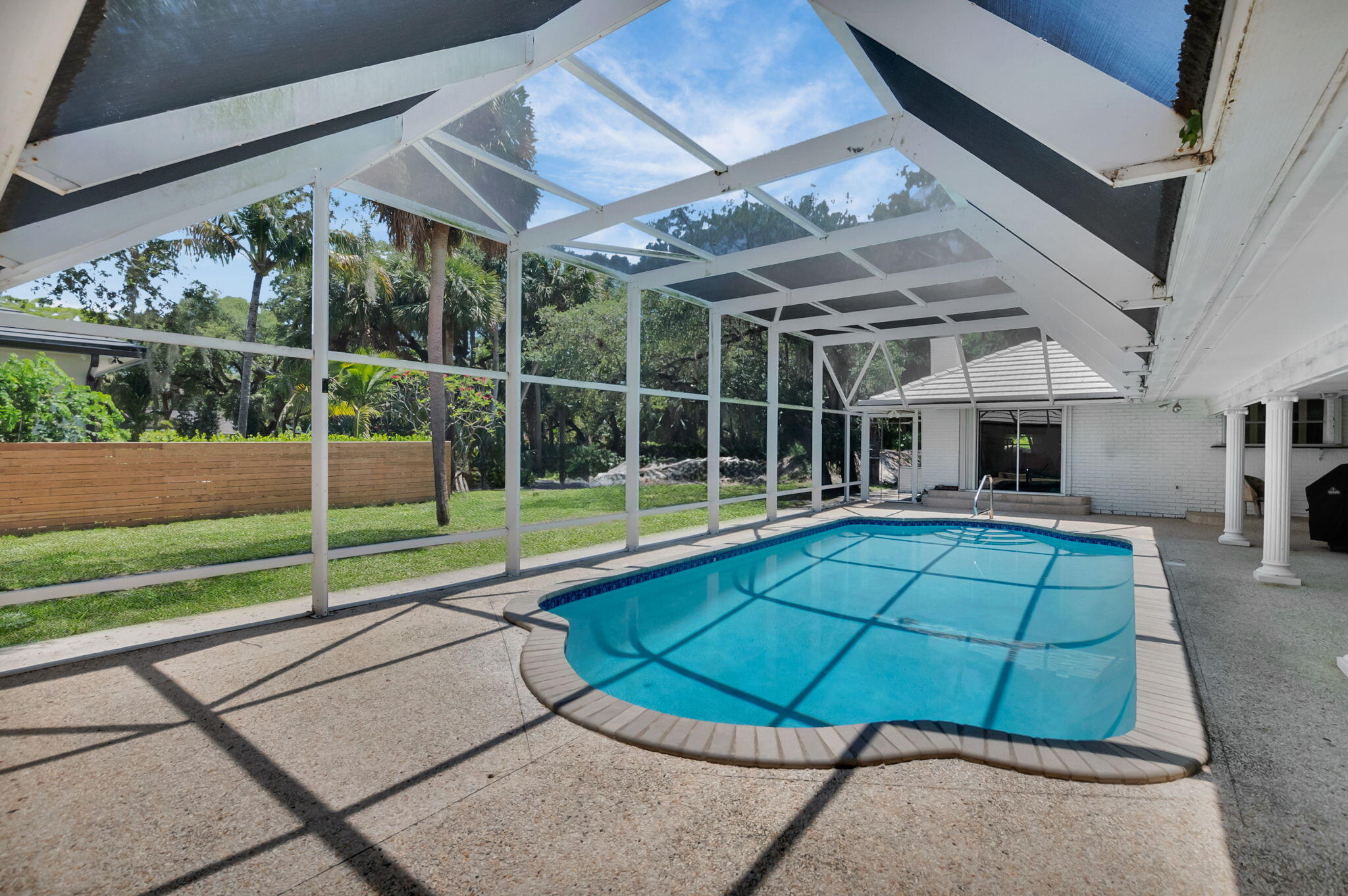 800 SW 17th Street