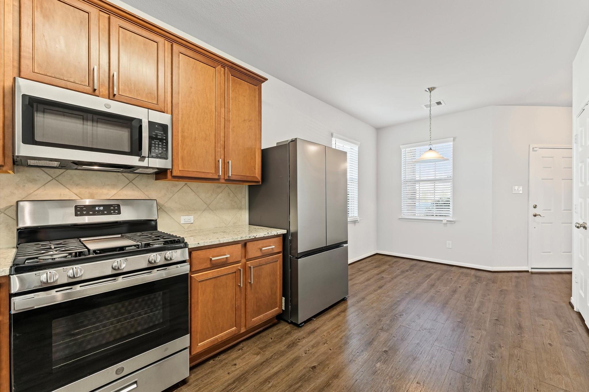 15207 Lake Erie Drive