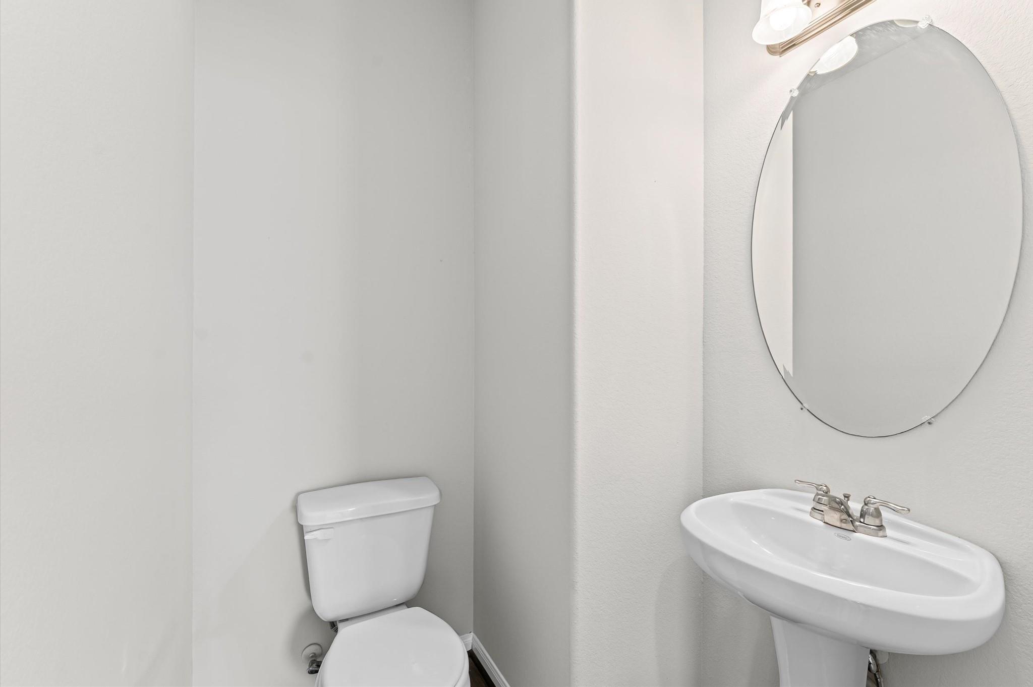 15207 Lake Erie Drive