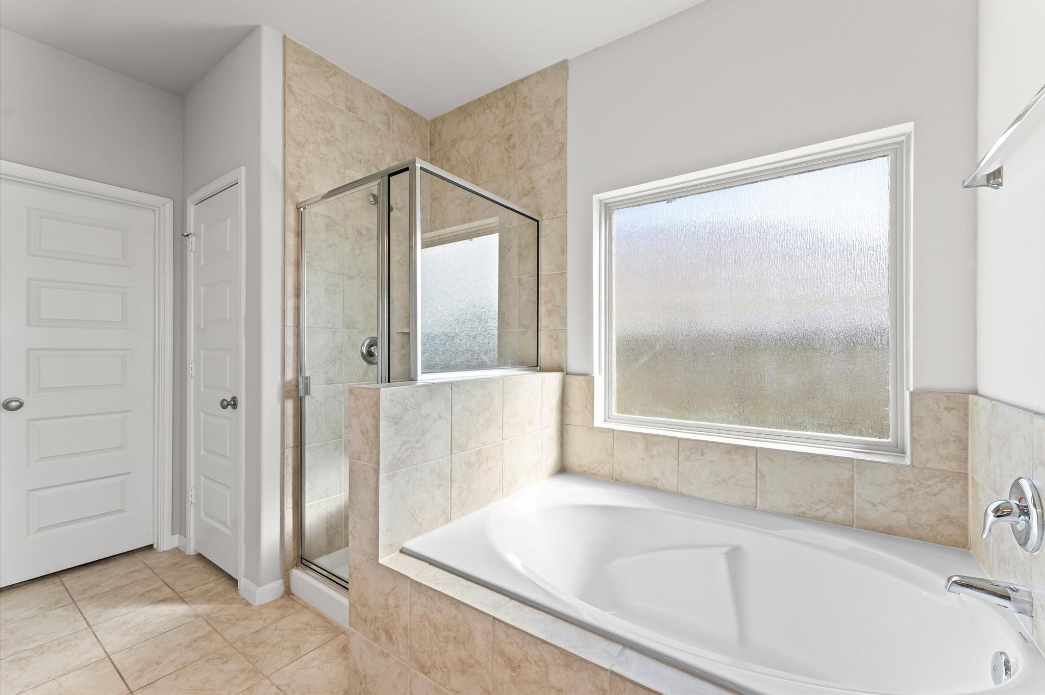 15207 Lake Erie Drive