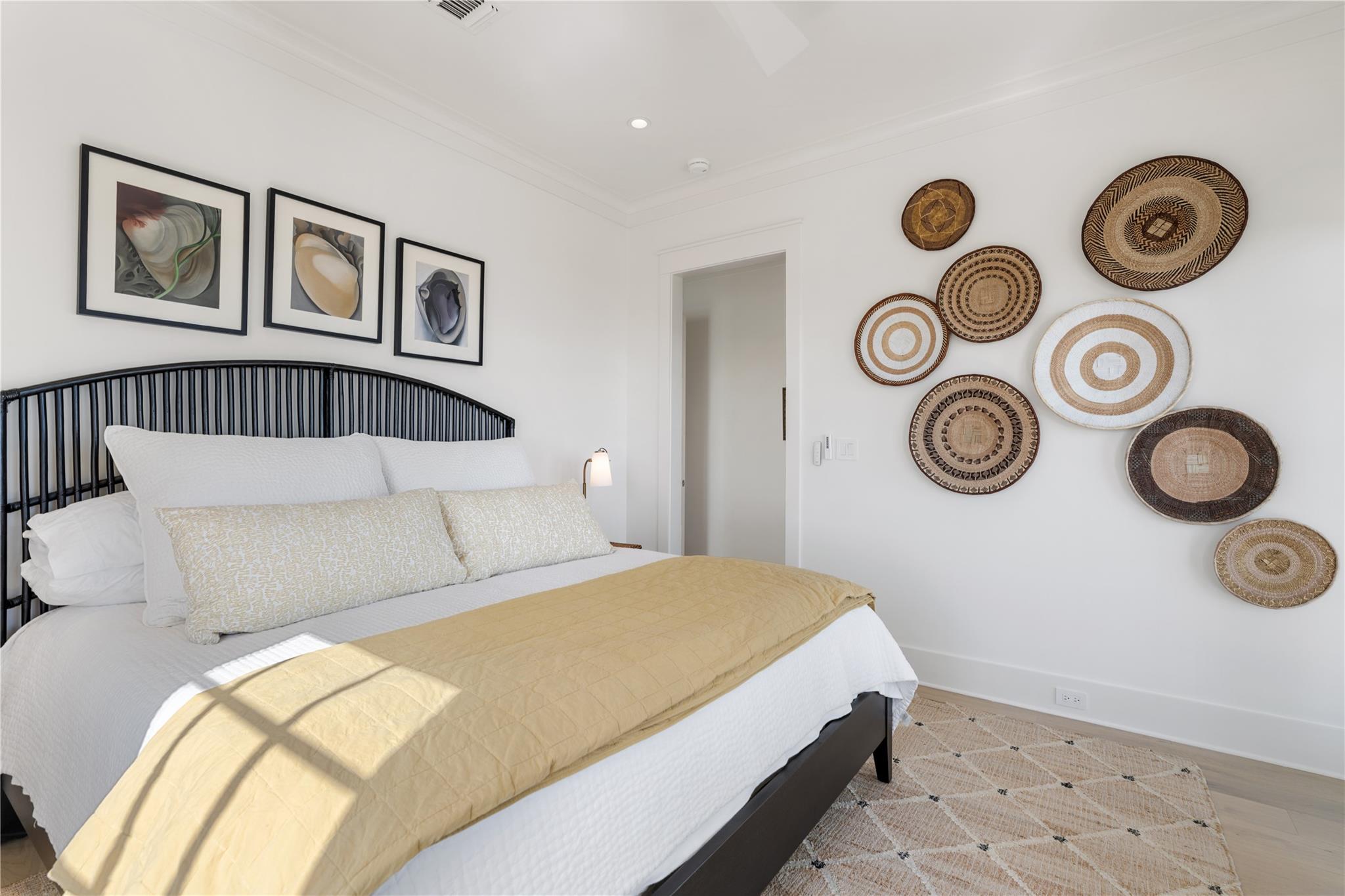 2409 E Seaside Drive