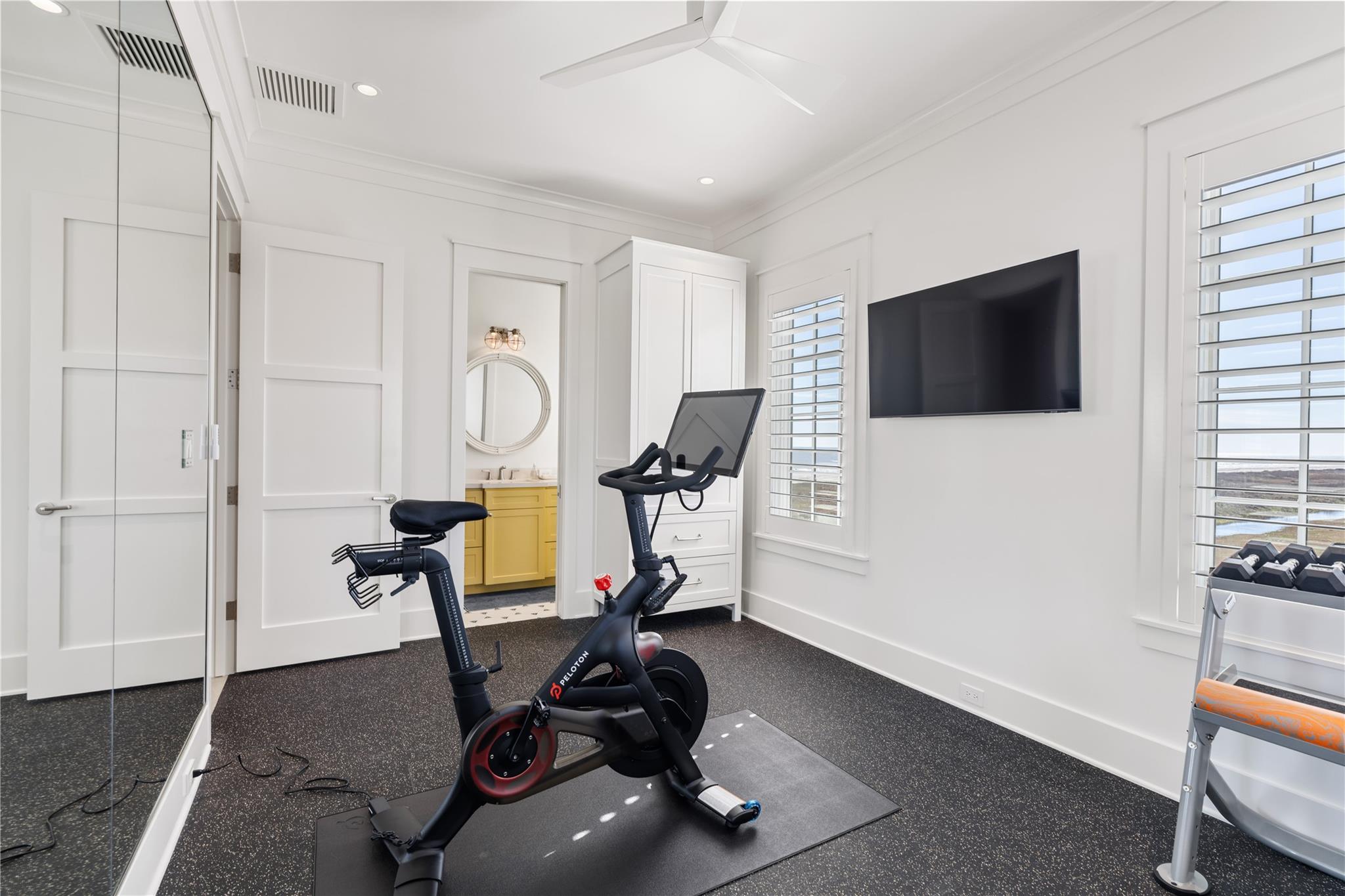 2409 E Seaside Drive