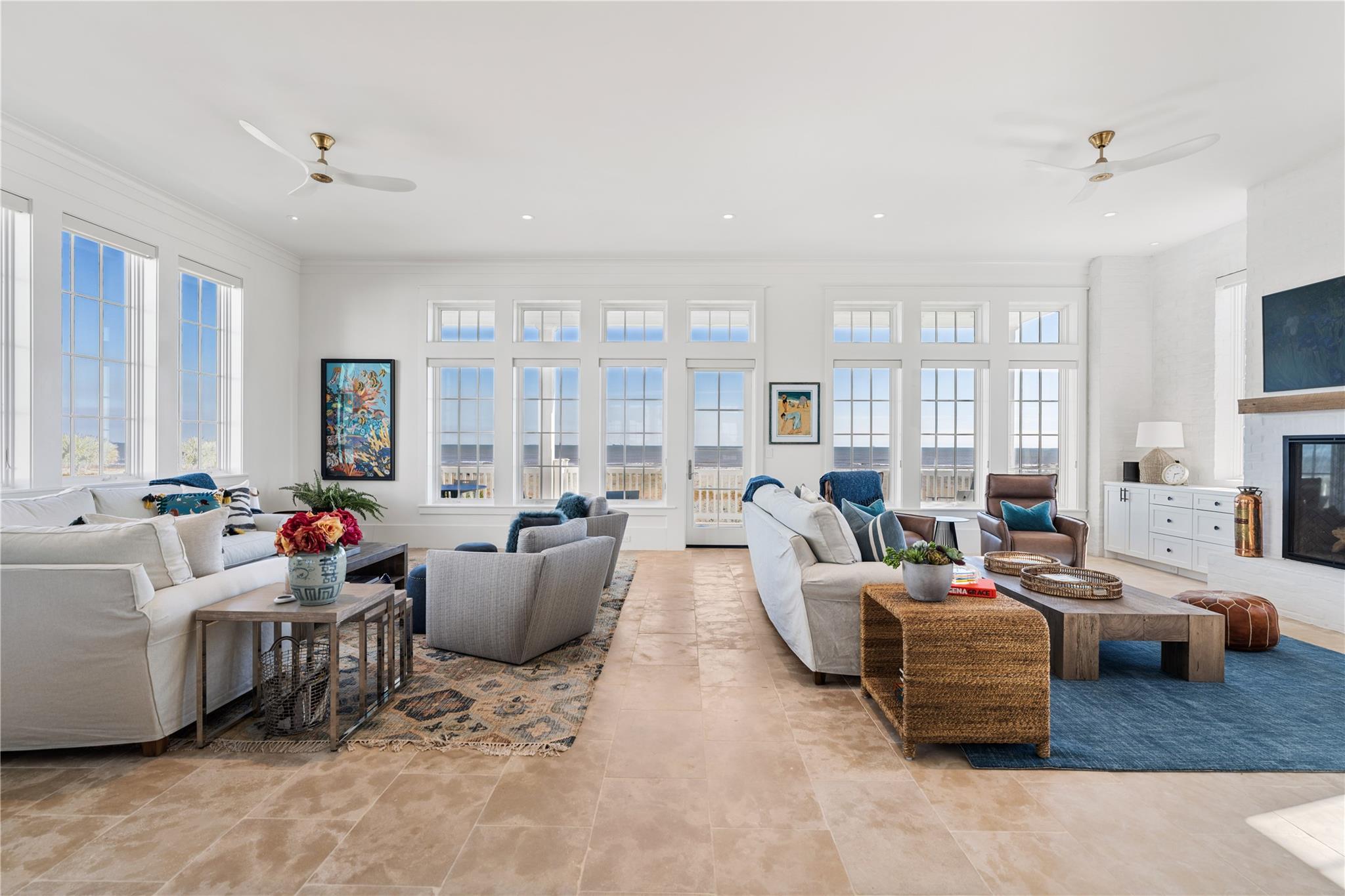 2409 E Seaside Drive